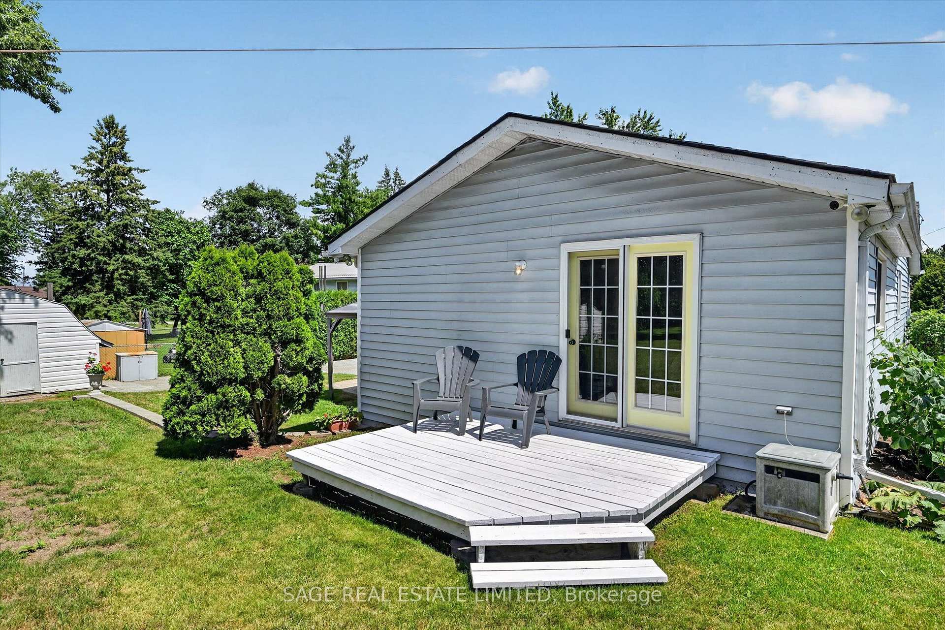 Photo 43 of 39 Riverside Drive, Kawartha Lakes, Ops — HOMEH