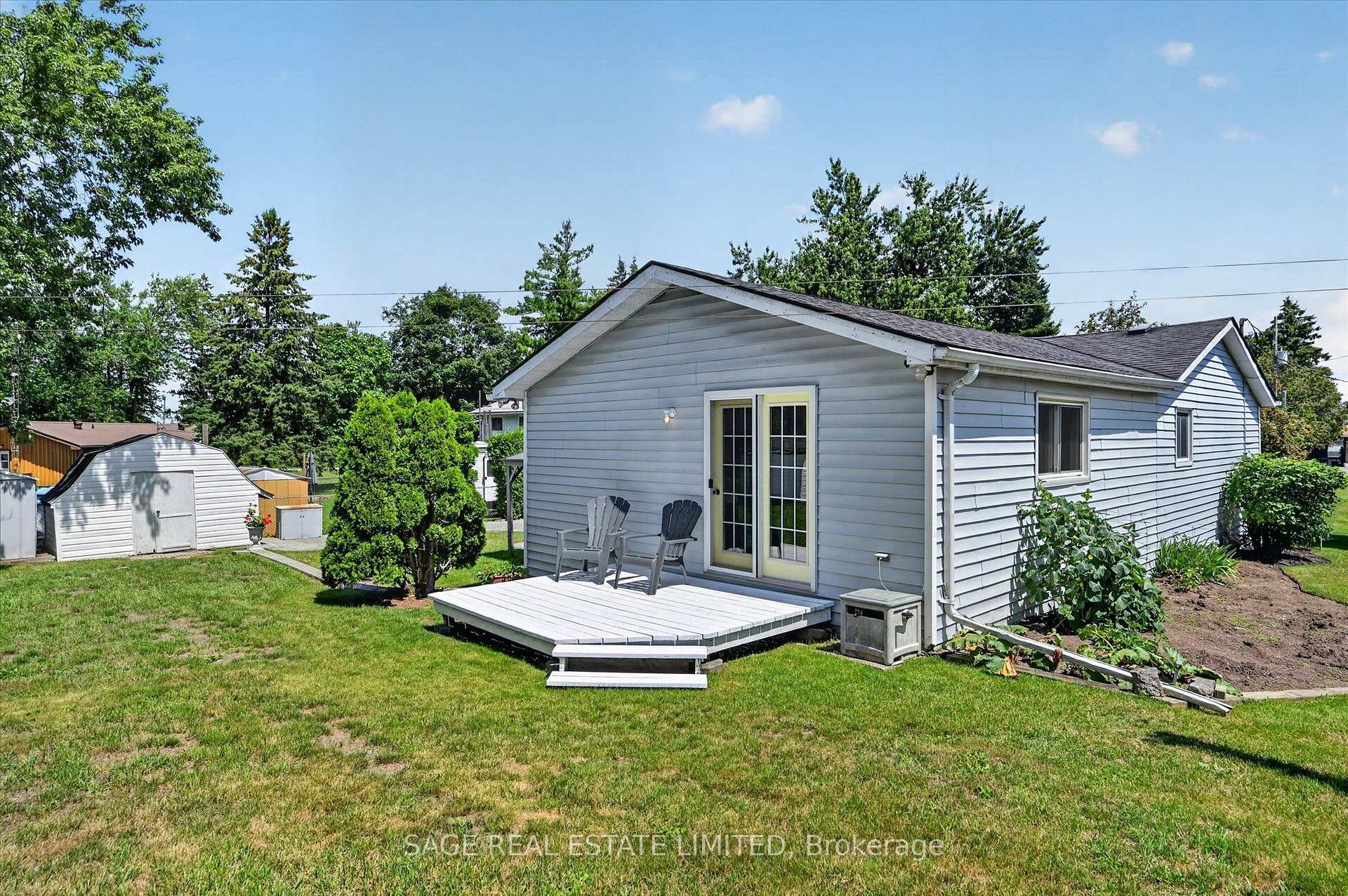 Photo 44 of 39 Riverside Drive, Kawartha Lakes, Ops — HOMEH