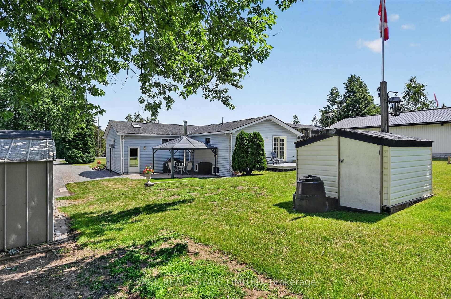 Photo 46 of 39 Riverside Drive, Kawartha Lakes, Ops — HOMEH