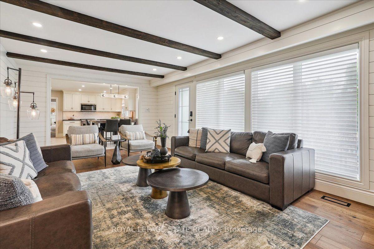 Photo 13 of 10 Azalea Court, Hamilton, Stoney Creek Mountain — HOMEH