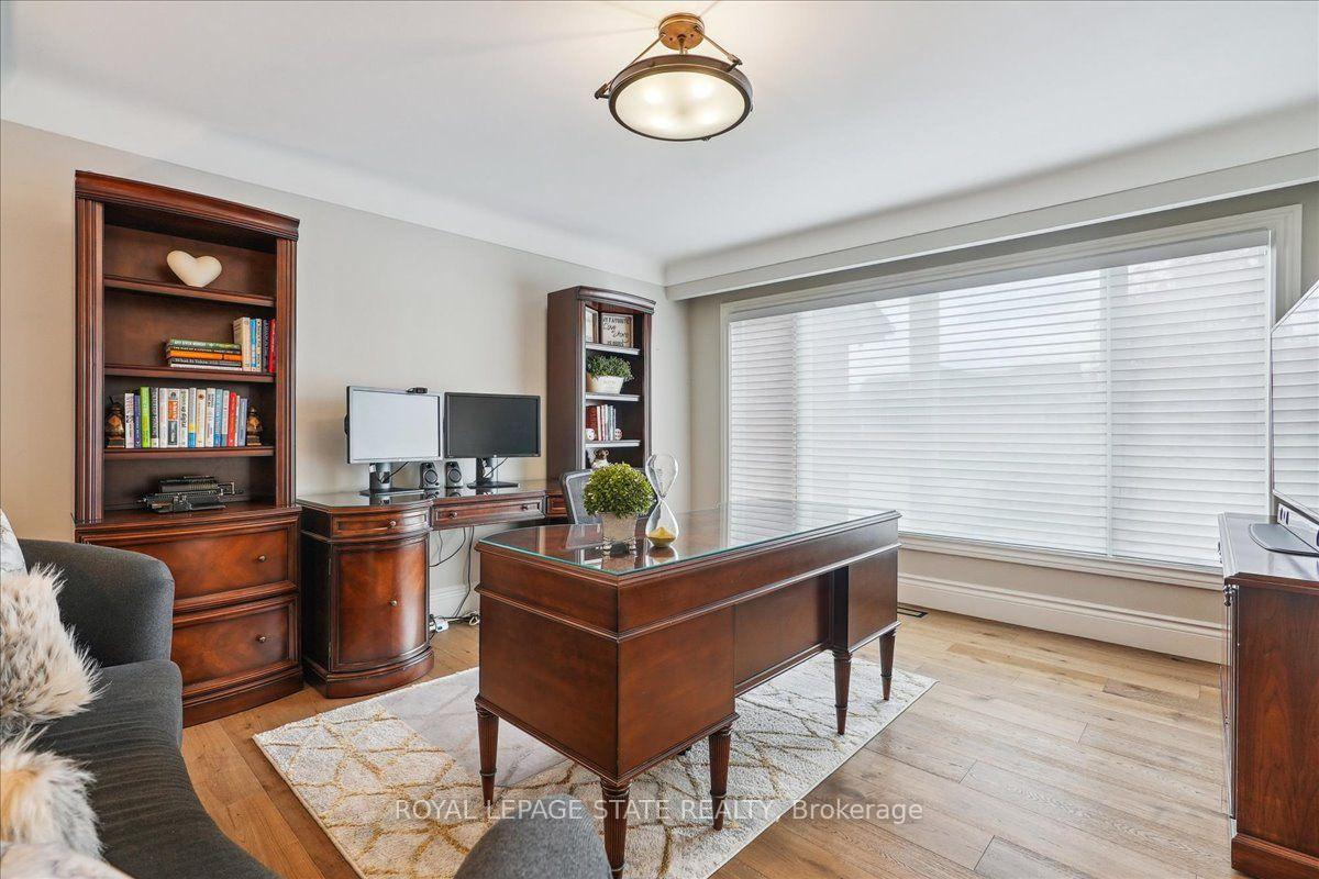 Photo 15 of 10 Azalea Court, Hamilton, Stoney Creek Mountain — HOMEH