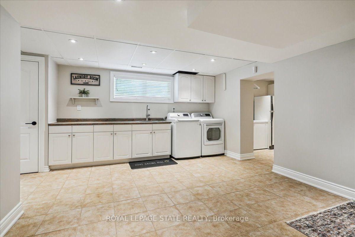 Photo 32 of 10 Azalea Court, Hamilton, Stoney Creek Mountain — HOMEH