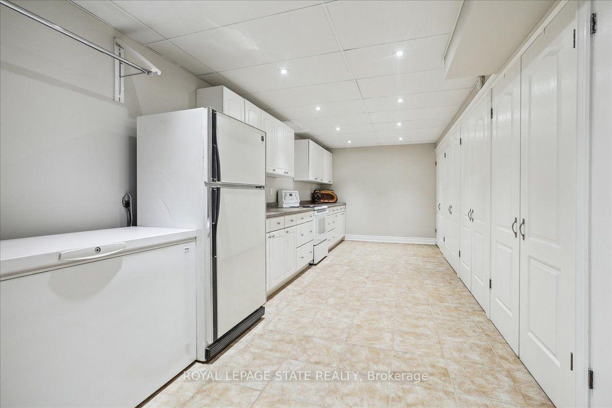 Photo 34 of 10 Azalea Court, Hamilton, Stoney Creek Mountain — HOMEH