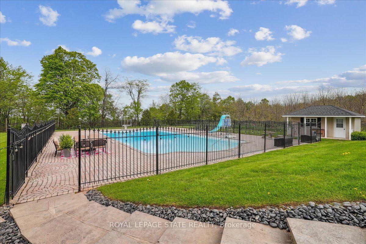 Photo 42 of 10 Azalea Court, Hamilton, Stoney Creek Mountain — HOMEH