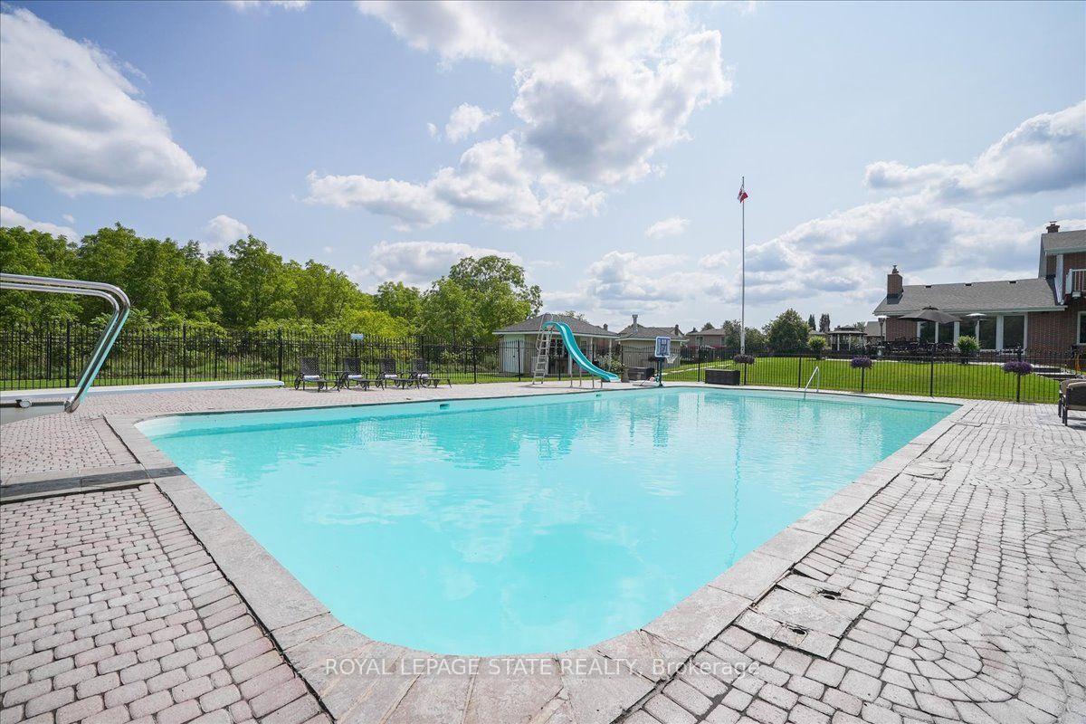 Photo 44 of 10 Azalea Court, Hamilton, Stoney Creek Mountain — HOMEH