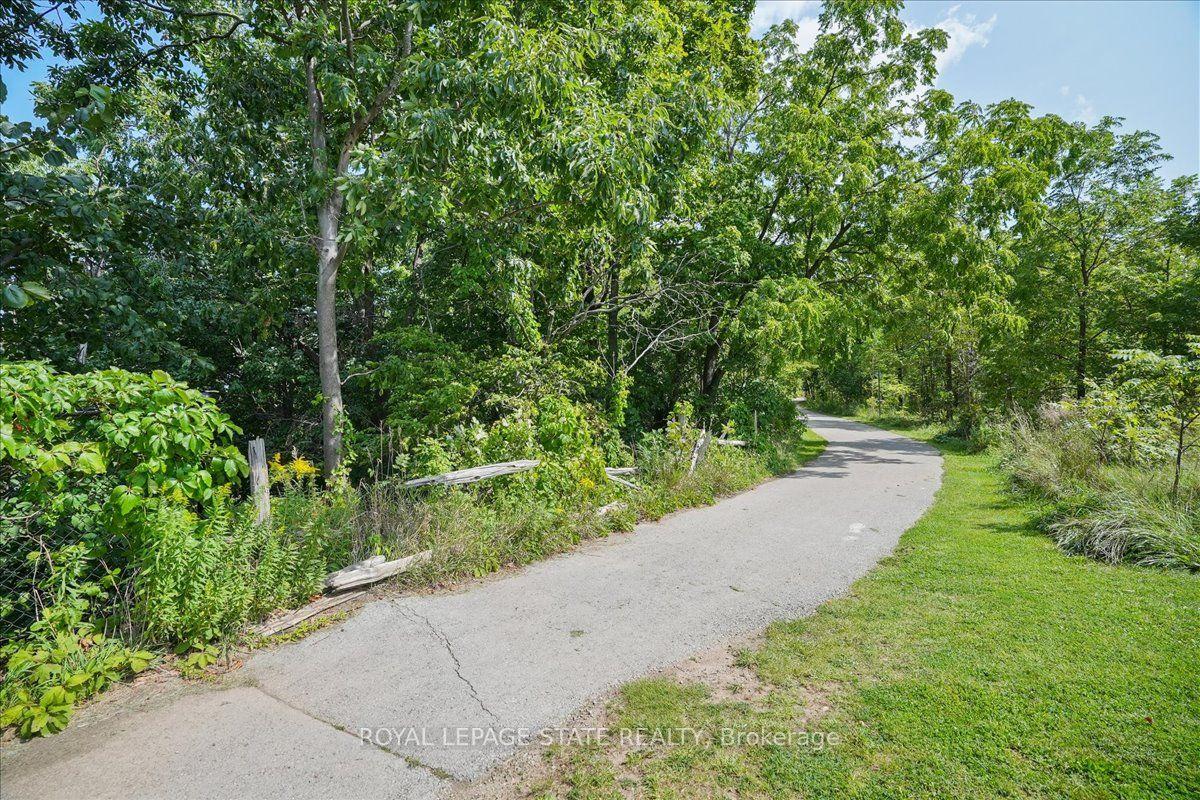 Photo 49 of 10 Azalea Court, Hamilton, Stoney Creek Mountain — HOMEH