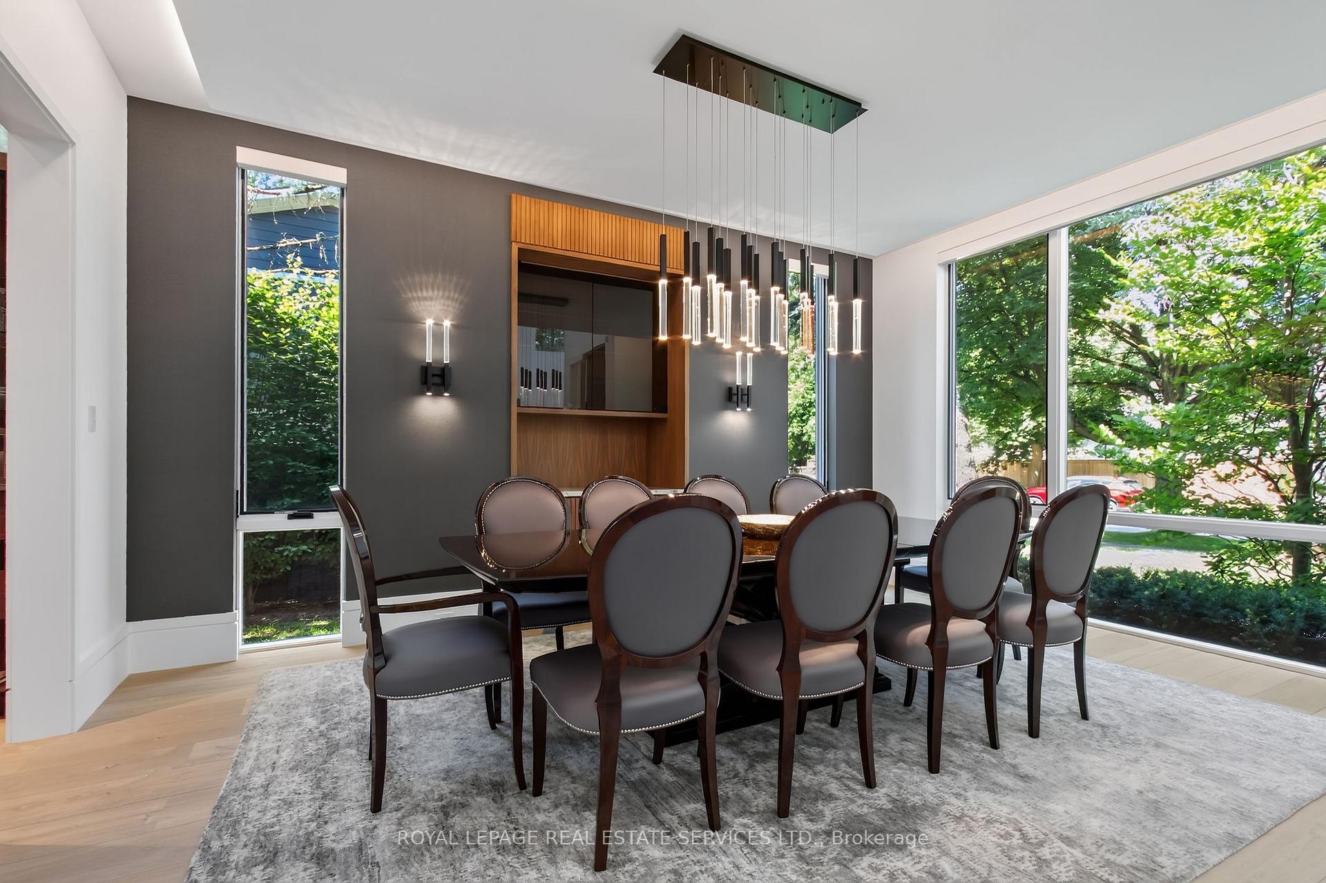 Photo 5 of 1472 Oakhill Drive, Oakville, Morrison — HOMEH