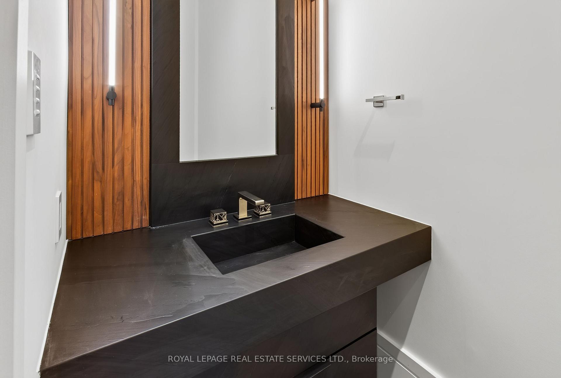 Photo 17 of 1472 Oakhill Drive, Oakville, Morrison — HOMEH