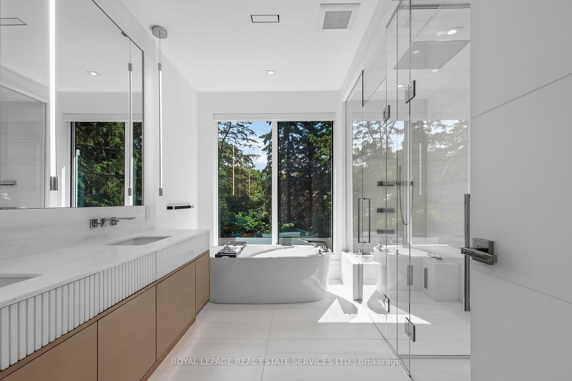 Photo 23 of 1472 Oakhill Drive, Oakville, Morrison — HOMEH