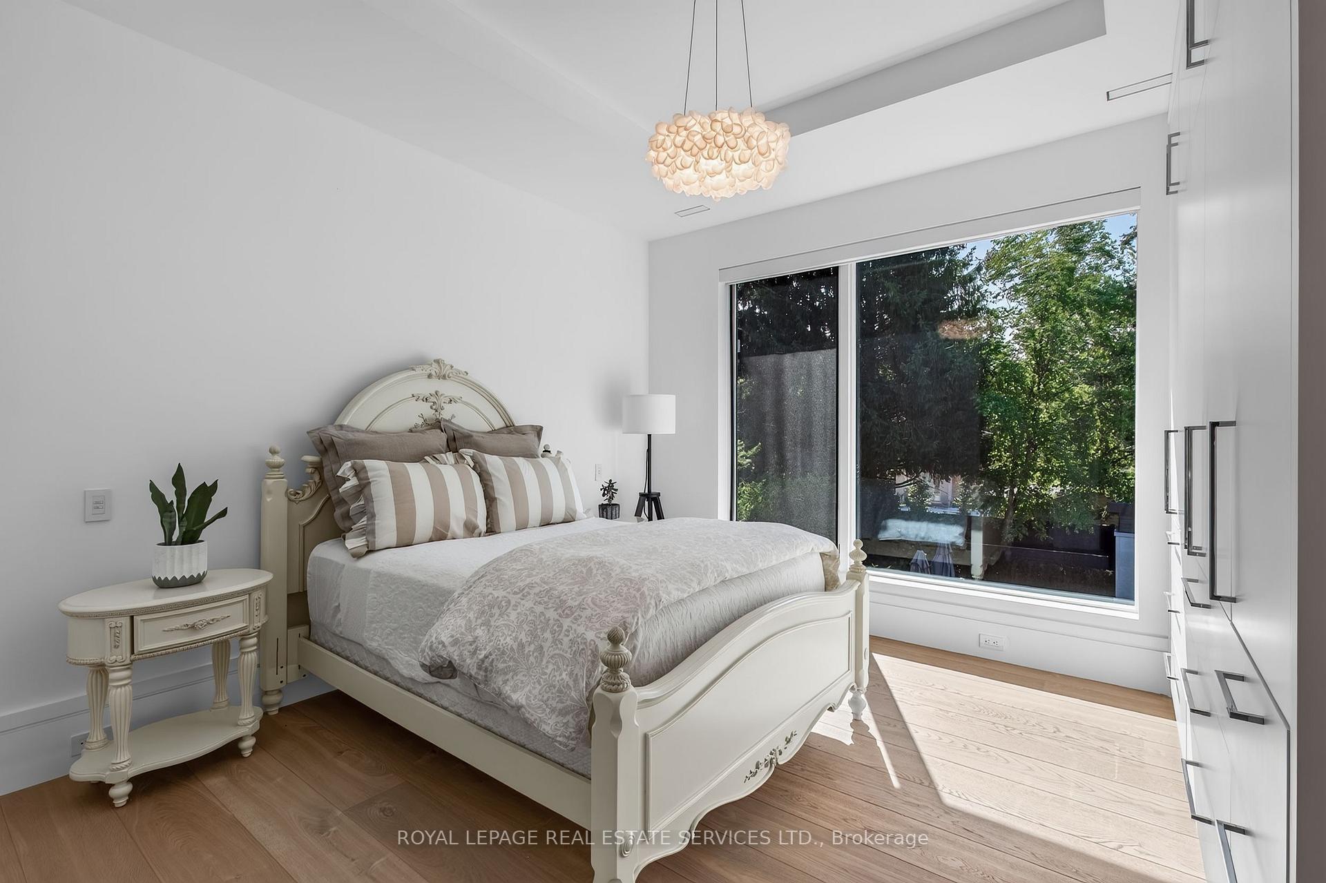 Photo 28 of 1472 Oakhill Drive, Oakville, Morrison — HOMEH