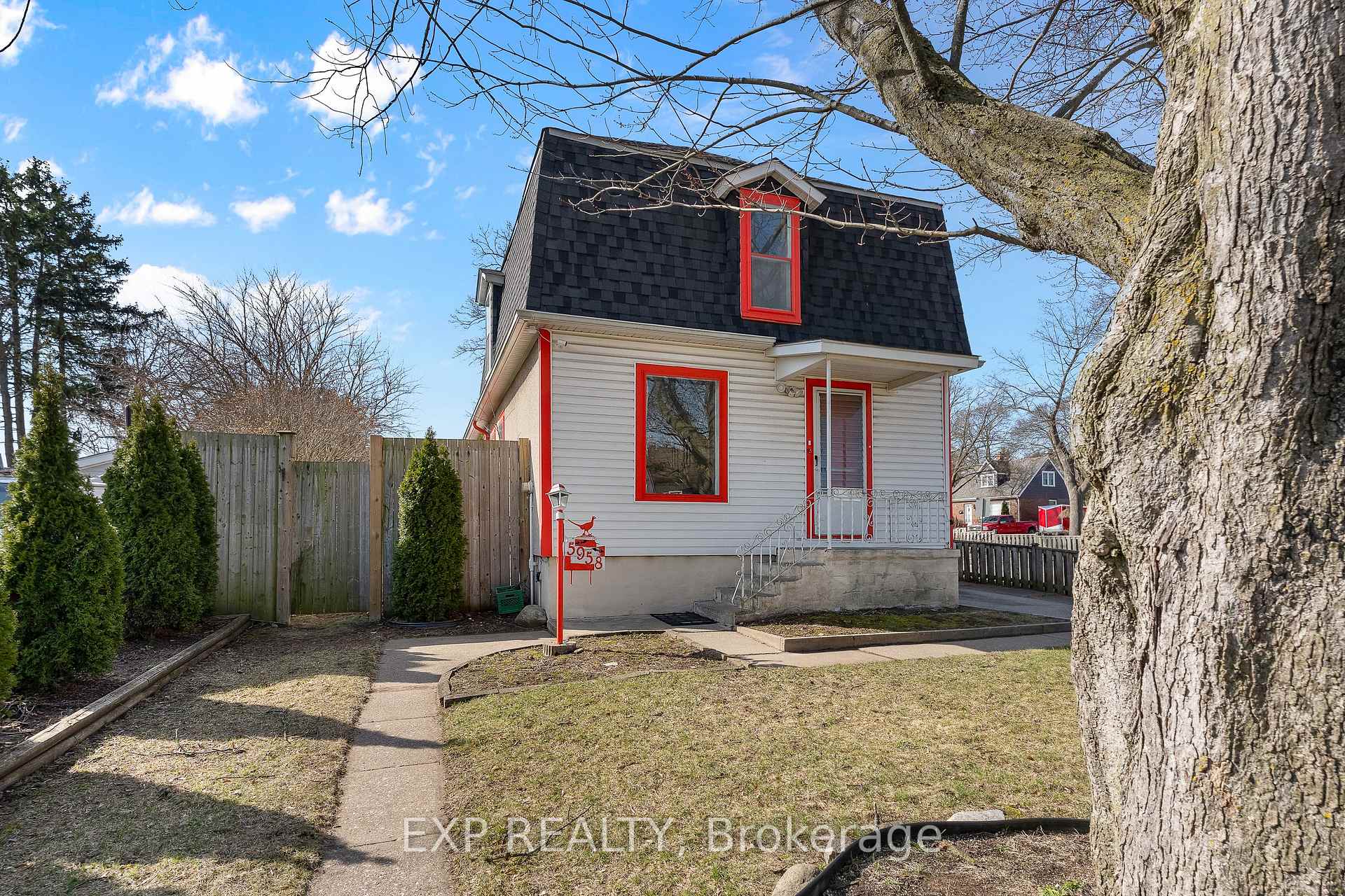 Photo 2 of 5958 Summer Street, Niagara Falls, Hospital — HOMEH