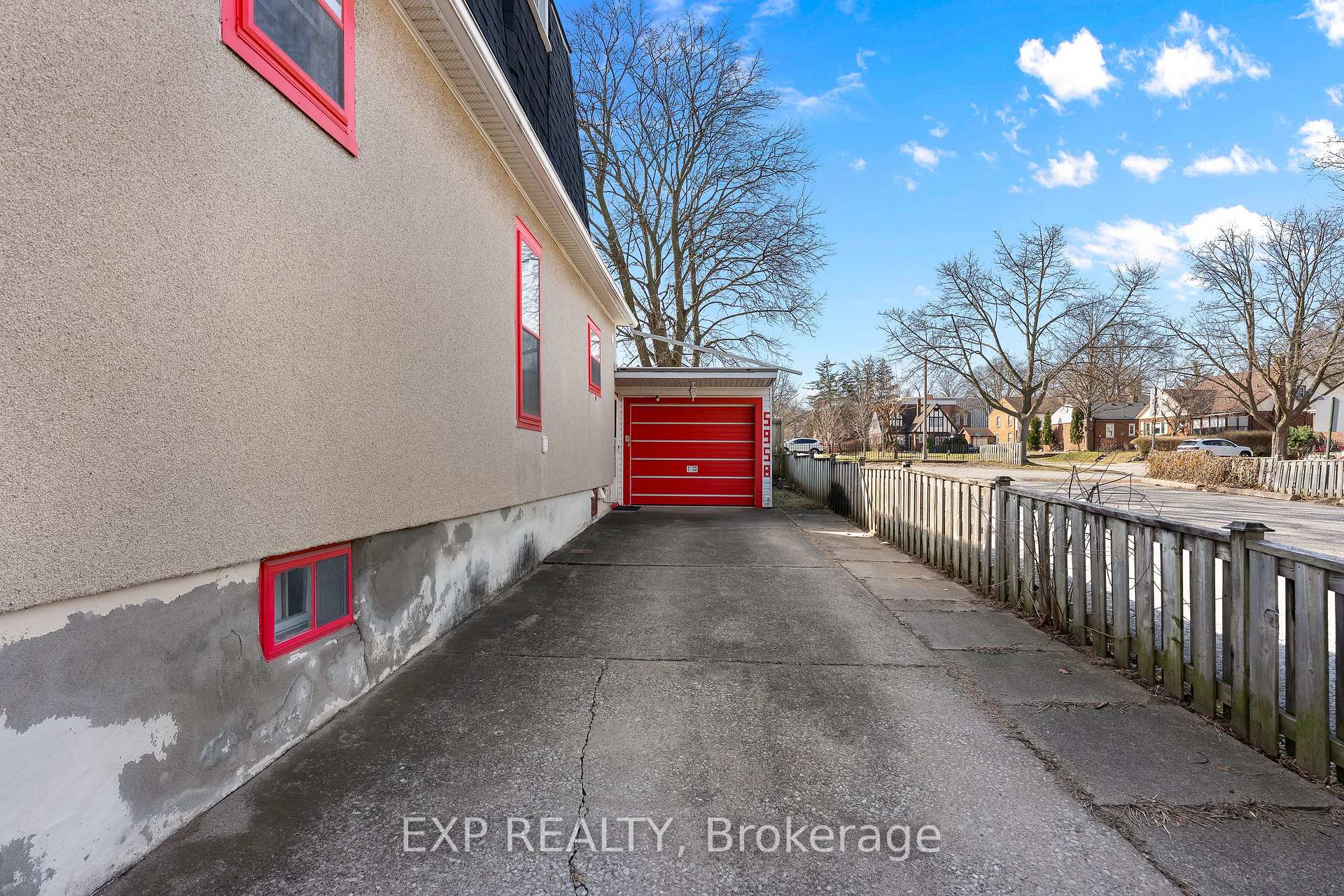 Photo 4 of 5958 Summer Street, Niagara Falls, Hospital — HOMEH