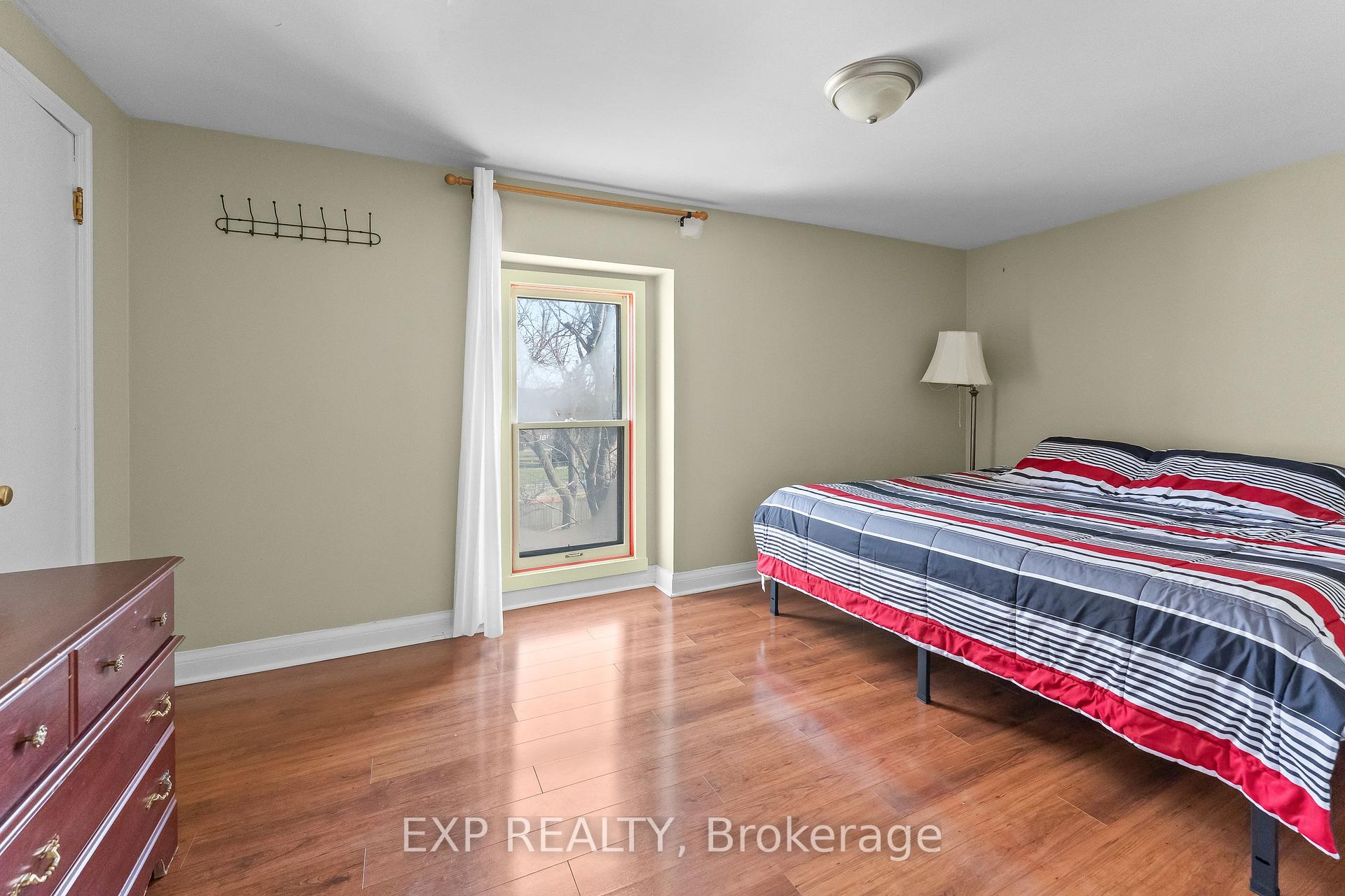 Photo 15 of 5958 Summer Street, Niagara Falls, Hospital — HOMEH