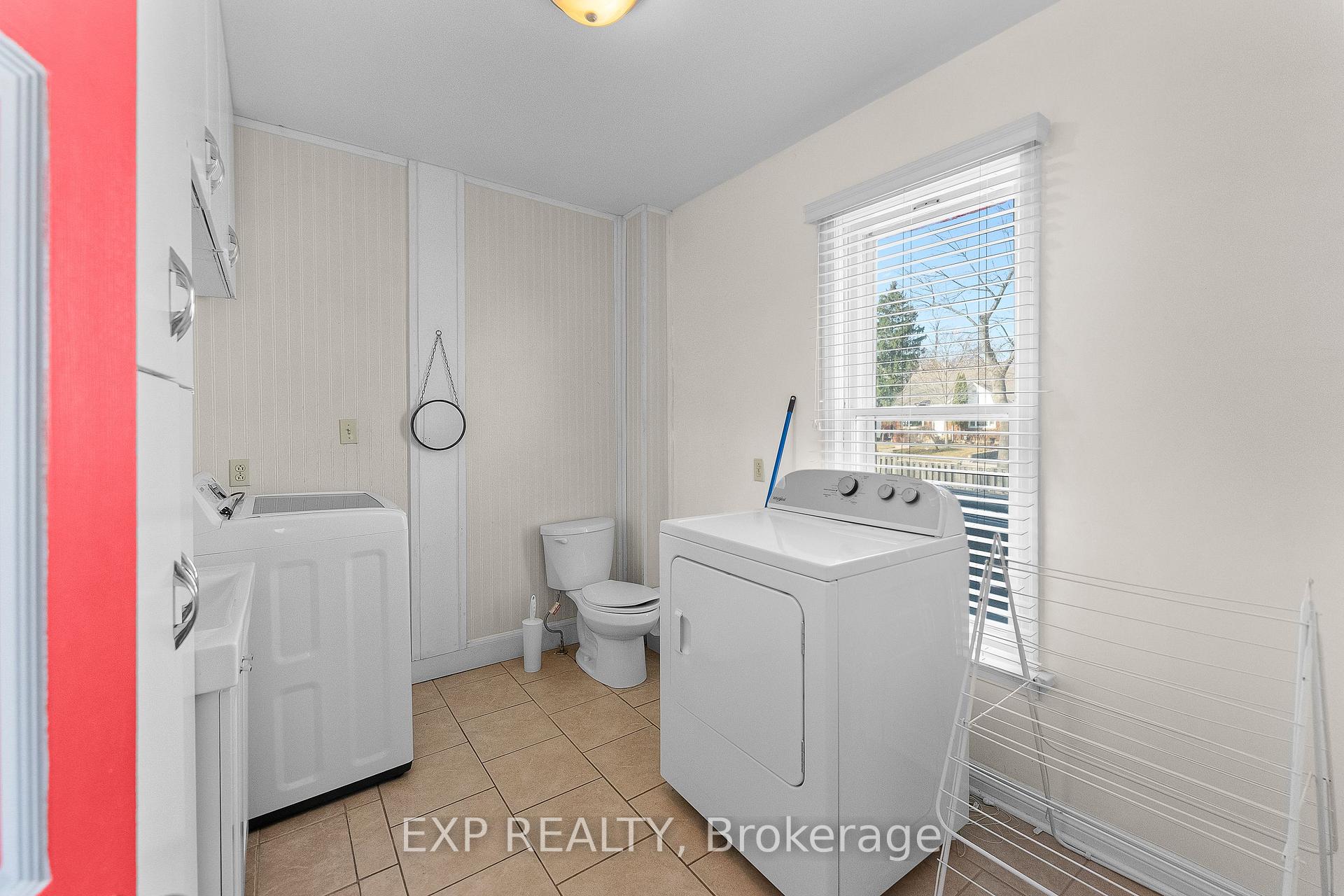 Photo 19 of 5958 Summer Street, Niagara Falls, Hospital — HOMEH