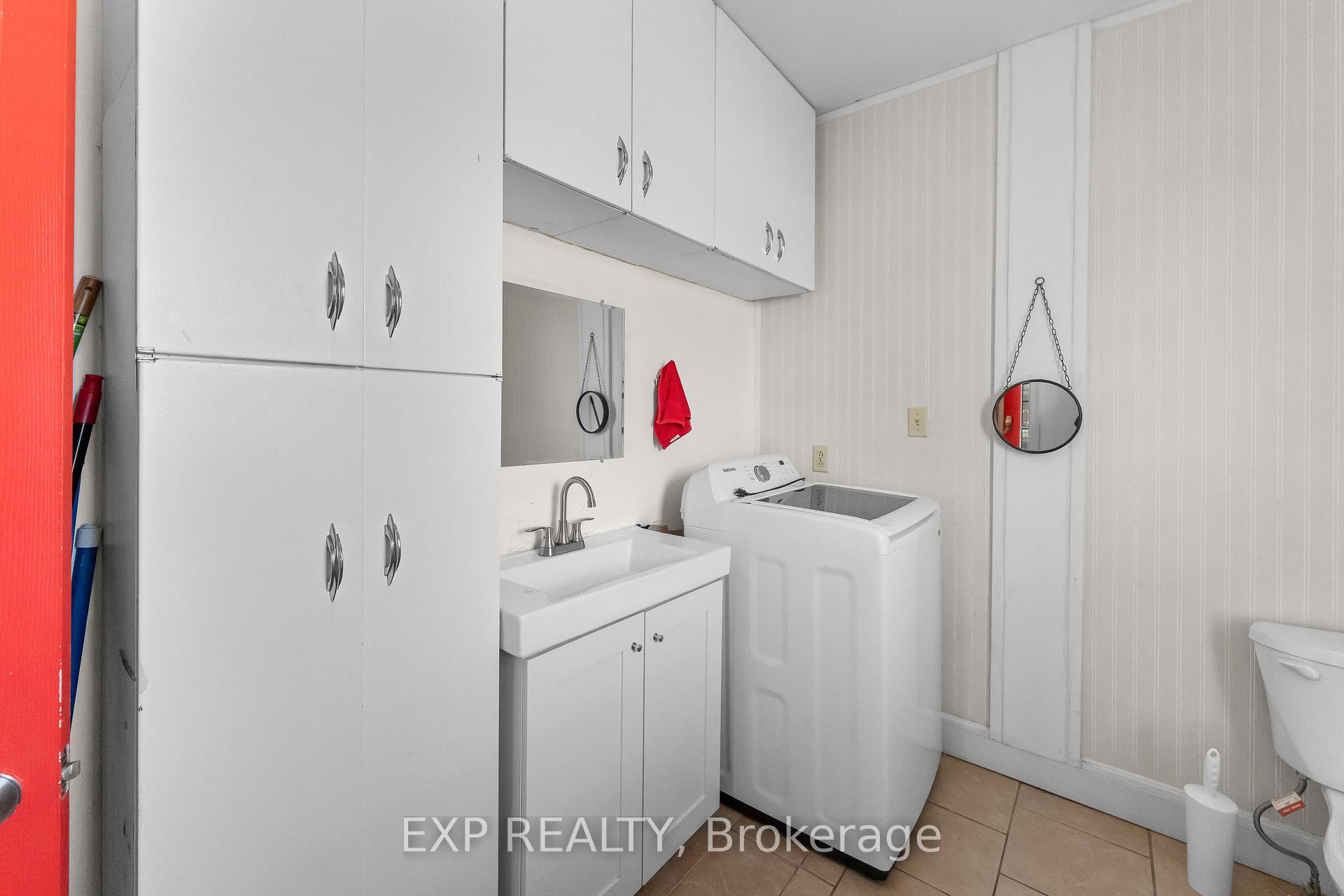 Photo 20 of 5958 Summer Street, Niagara Falls, Hospital — HOMEH