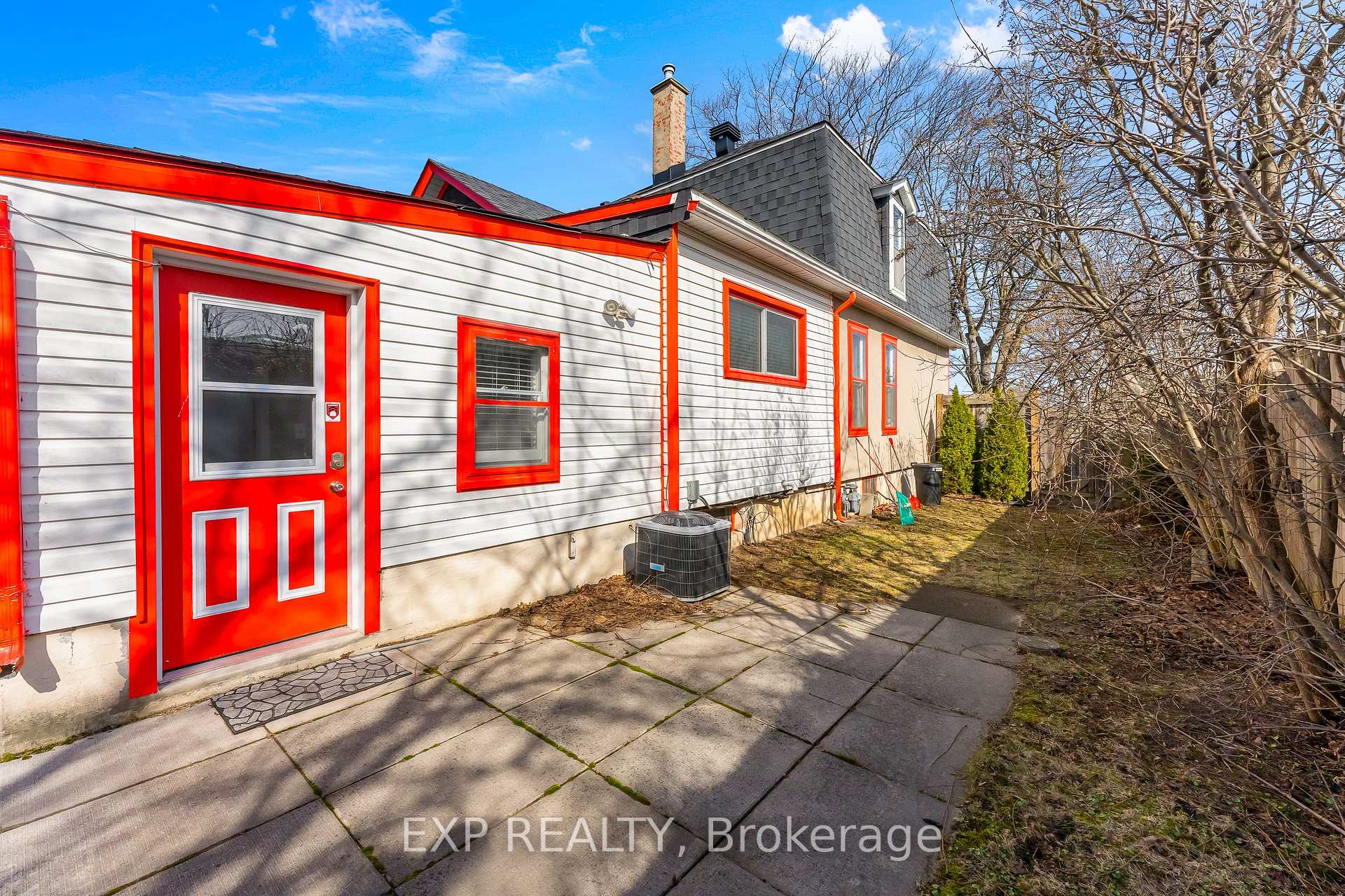 Photo 28 of 5958 Summer Street, Niagara Falls, Hospital — HOMEH