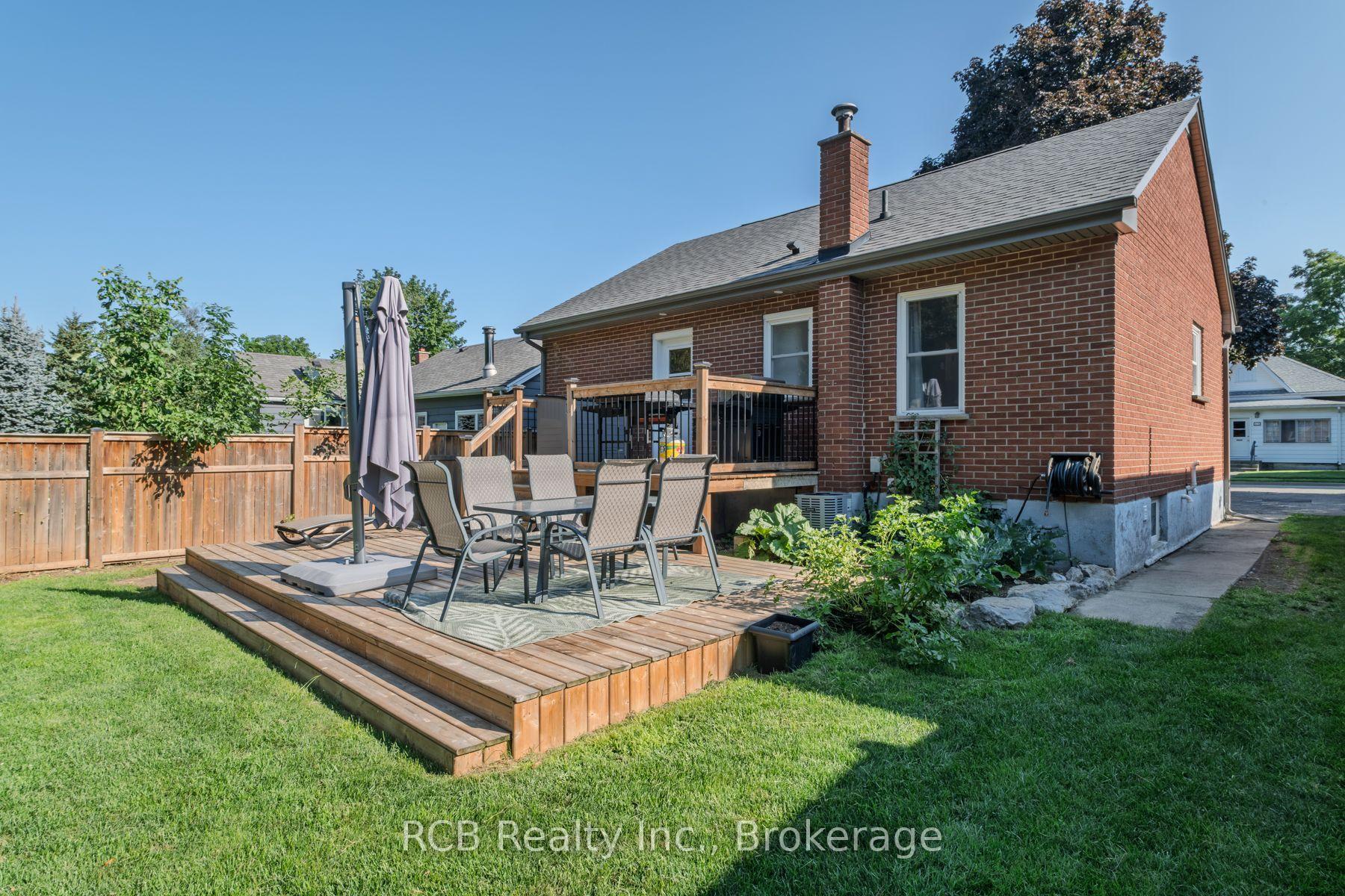 Photo 2 of 62 St Andrew Street, Brant, Paris — HOMEH