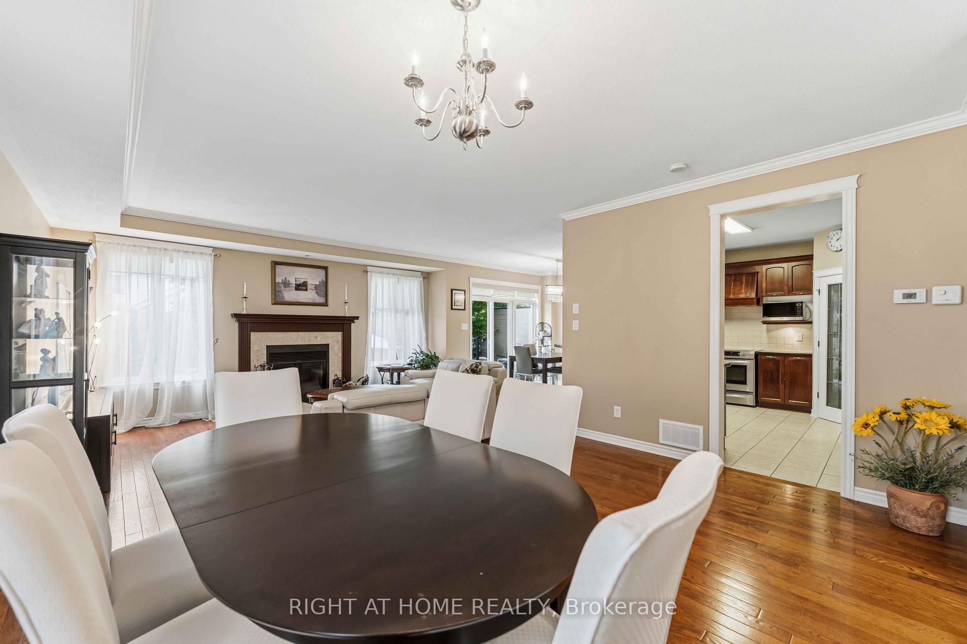 Photo 6 of 250 Tofino Private, Ottawa, Kanata - Bridlewood — HOMEH