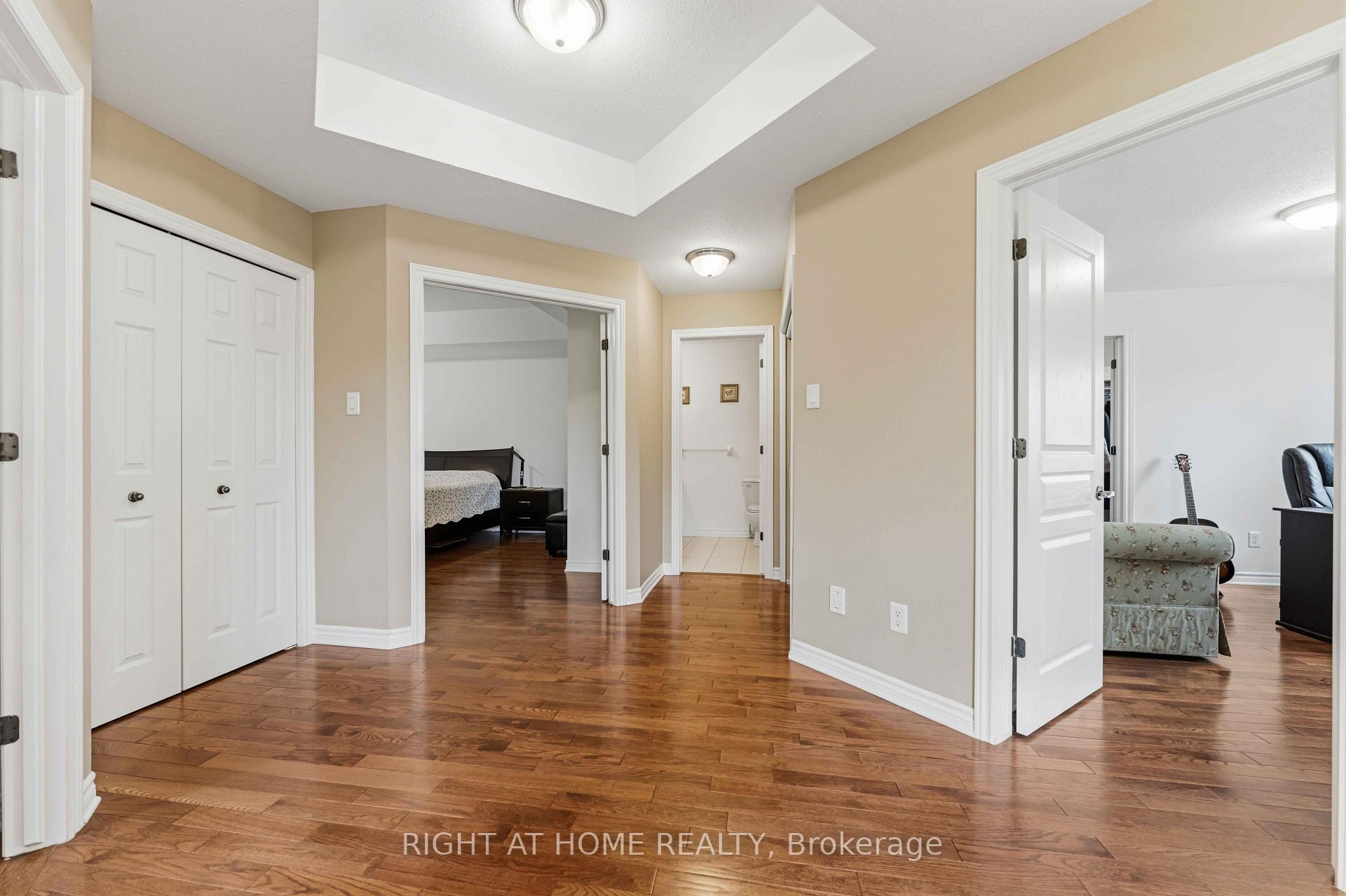 Photo 18 of 250 Tofino Private, Ottawa, Kanata - Bridlewood — HOMEH