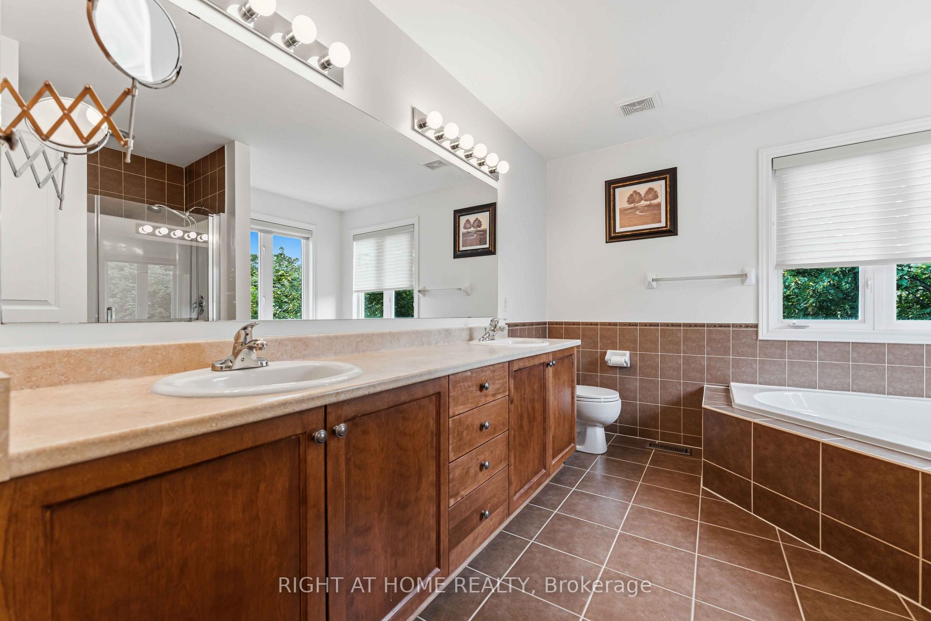 Photo 24 of 250 Tofino Private, Ottawa, Kanata - Bridlewood — HOMEH