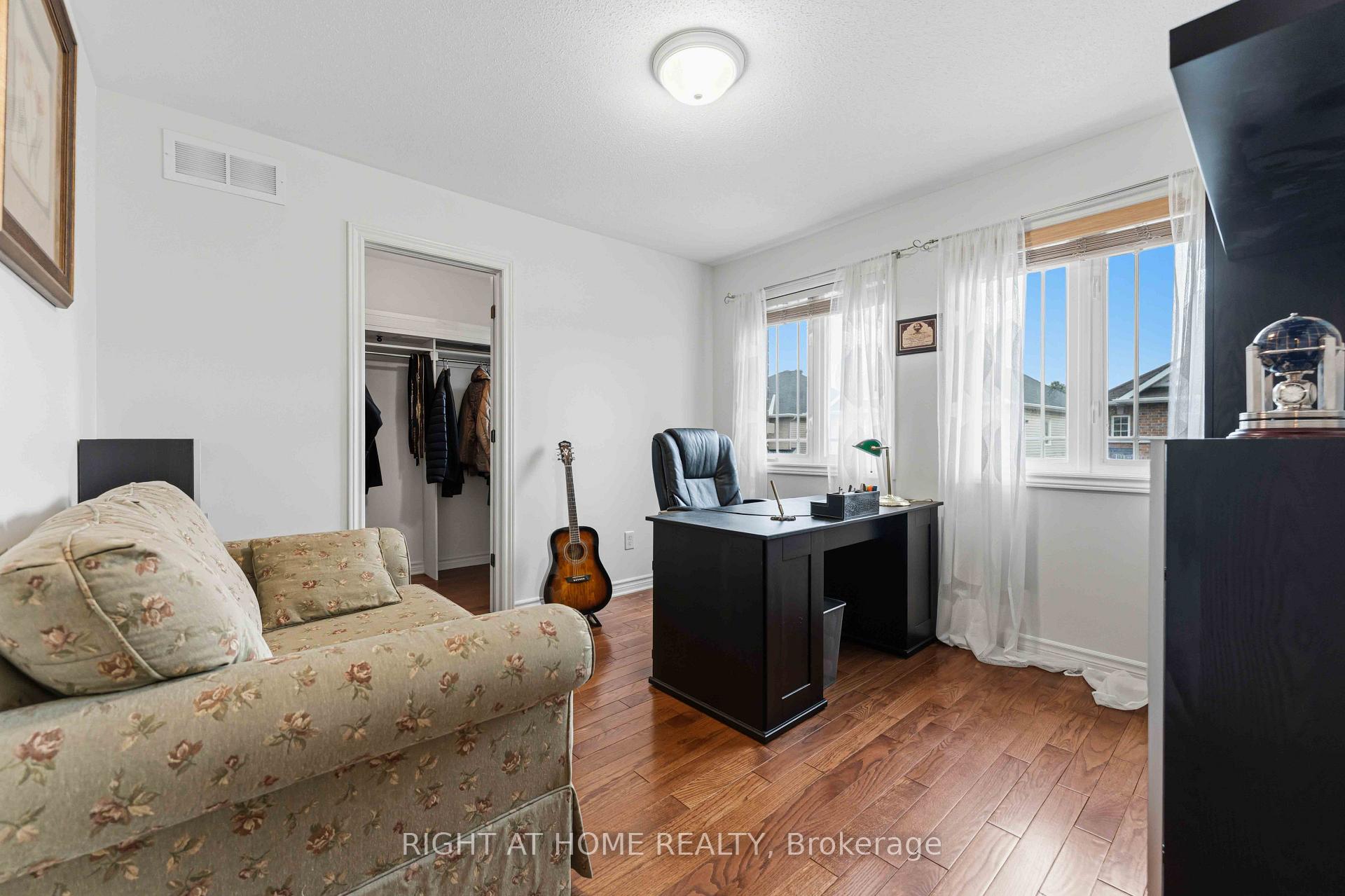 Photo 32 of 250 Tofino Private, Ottawa, Kanata - Bridlewood — HOMEH