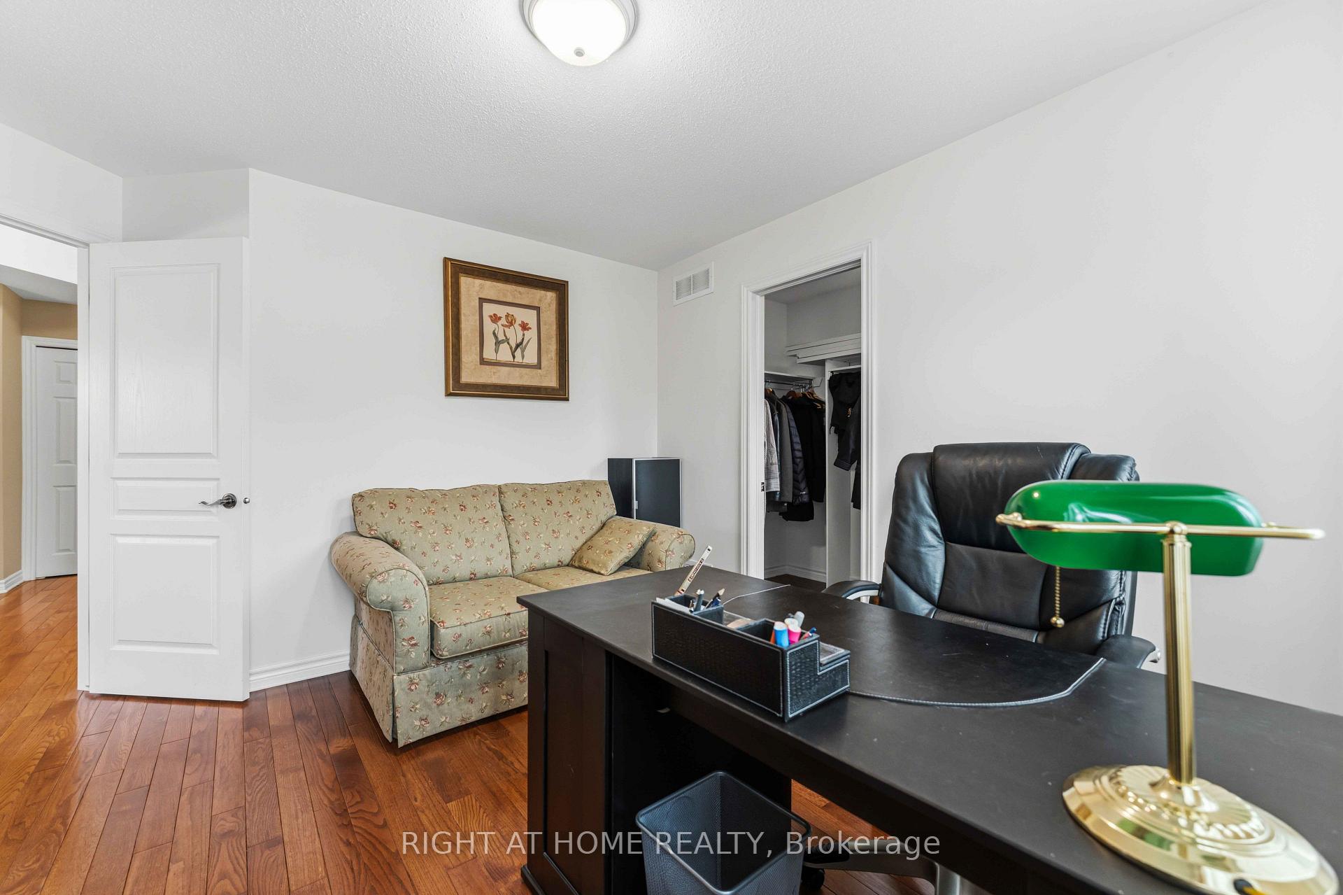 Photo 33 of 250 Tofino Private, Ottawa, Kanata - Bridlewood — HOMEH