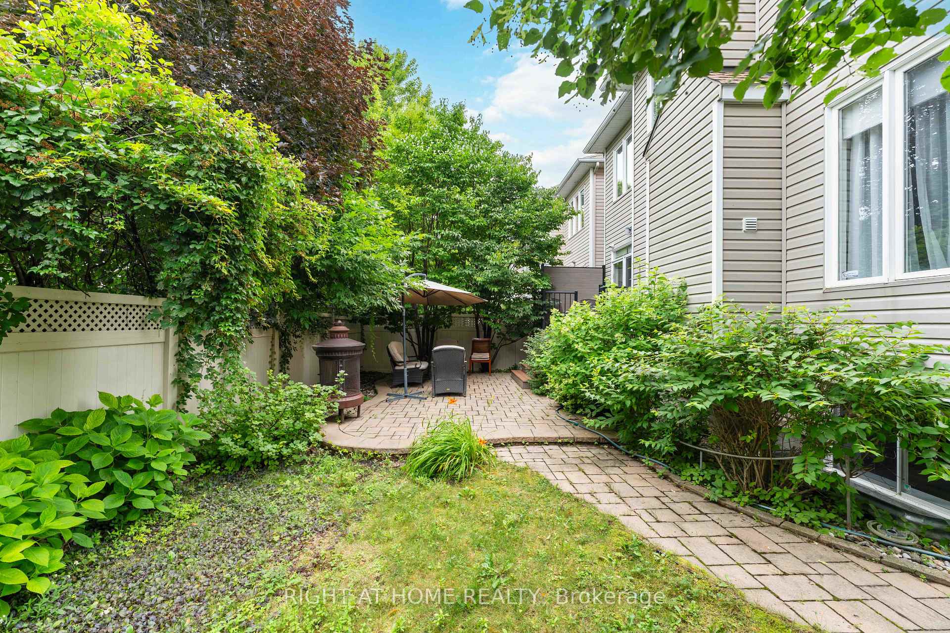 Photo 39 of 250 Tofino Private, Ottawa, Kanata - Bridlewood — HOMEH