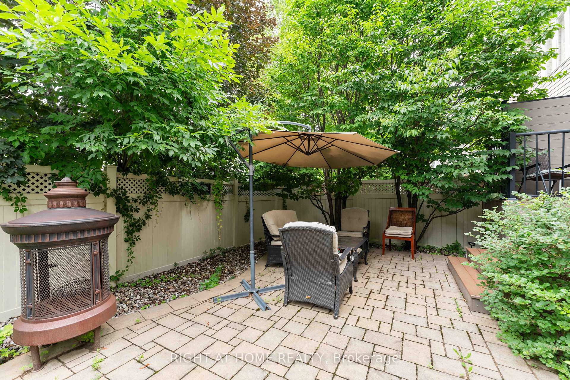 Photo 41 of 250 Tofino Private, Ottawa, Kanata - Bridlewood — HOMEH