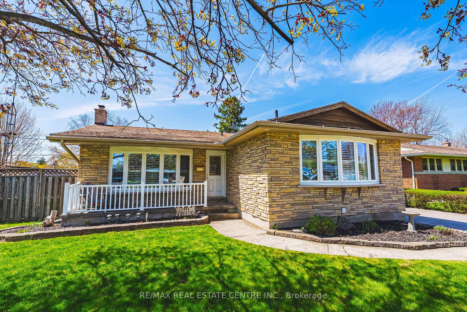 Photo 2 of 1338 Eleanor Avenue, Cambridge, Lang's Farm — HOMEH