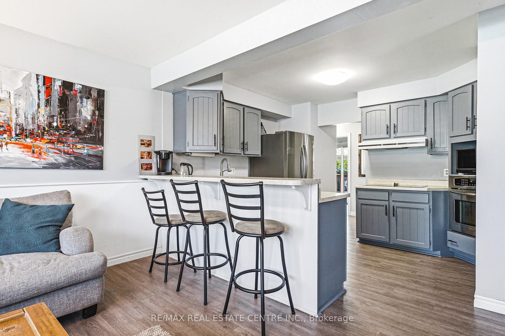 Photo 9 of 1338 Eleanor Avenue, Cambridge, Lang's Farm — HOMEH