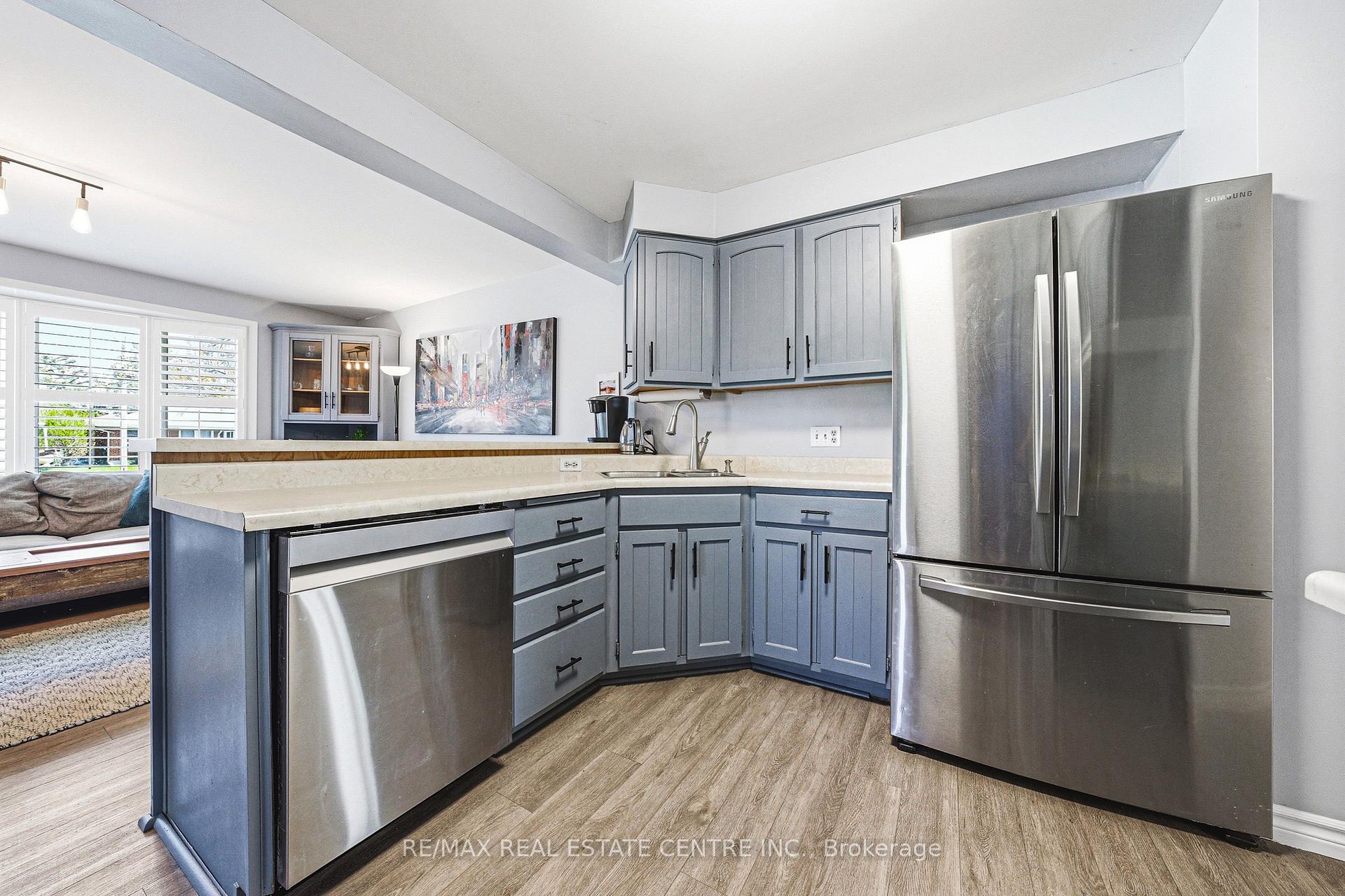 Photo 11 of 1338 Eleanor Avenue, Cambridge, Lang's Farm — HOMEH