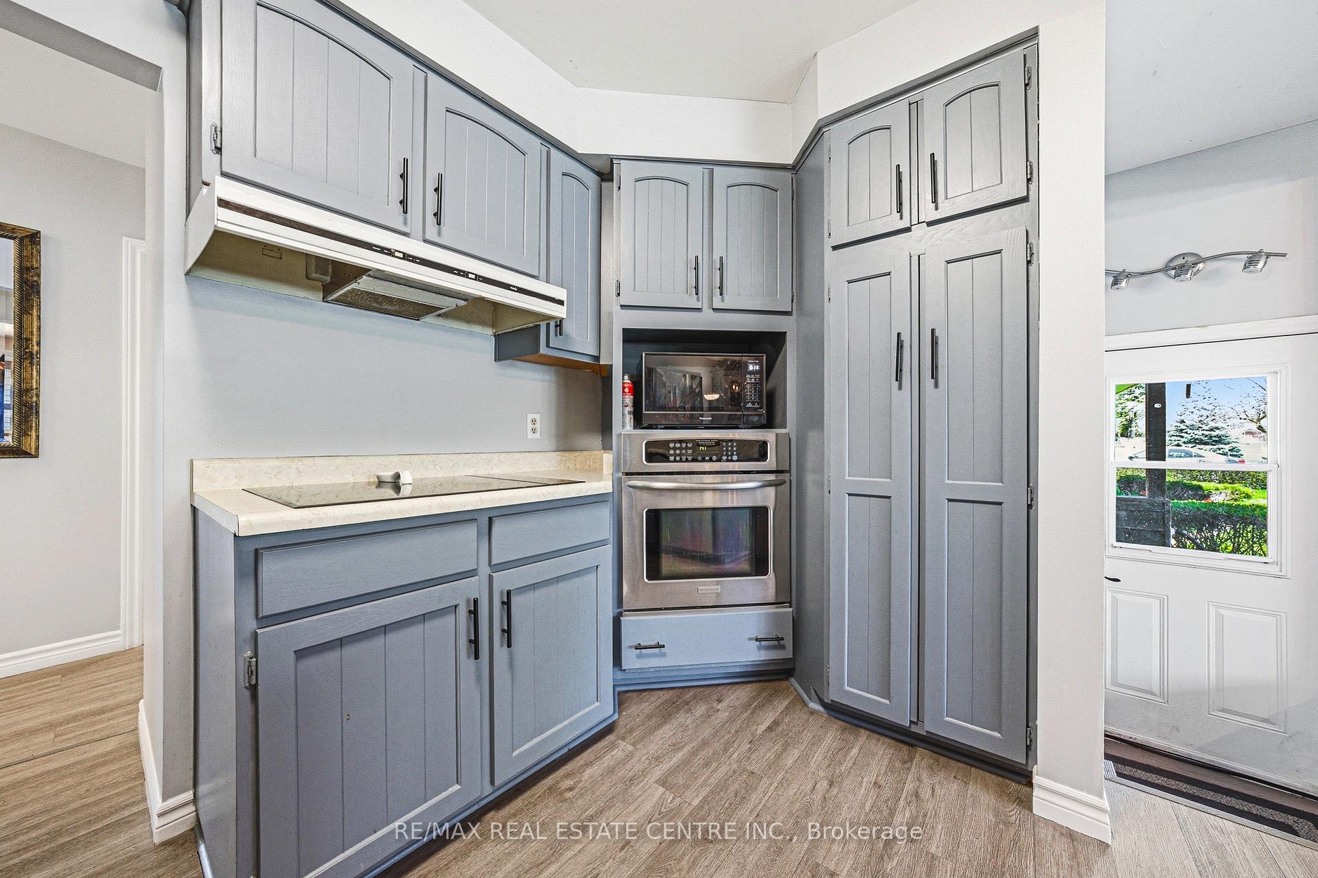 Photo 12 of 1338 Eleanor Avenue, Cambridge, Lang's Farm — HOMEH