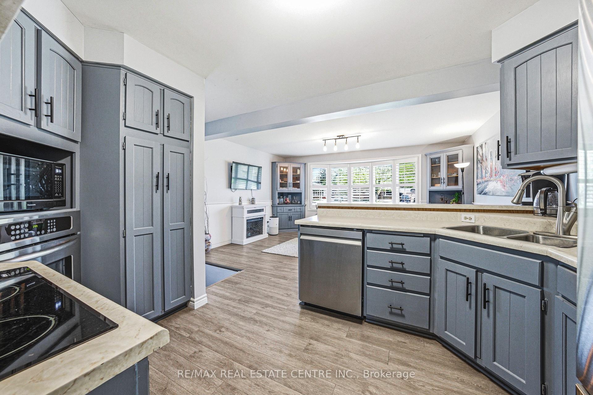 Photo 13 of 1338 Eleanor Avenue, Cambridge, Lang's Farm — HOMEH