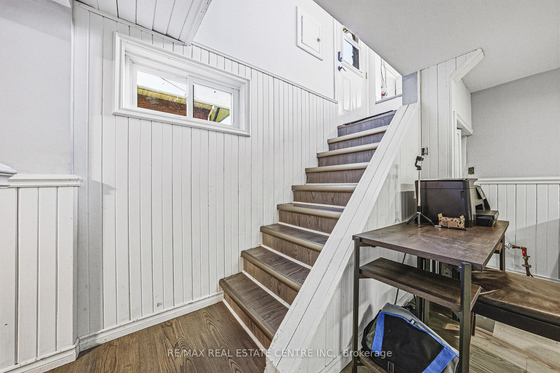 Photo 21 of 1338 Eleanor Avenue, Cambridge, Lang's Farm — HOMEH
