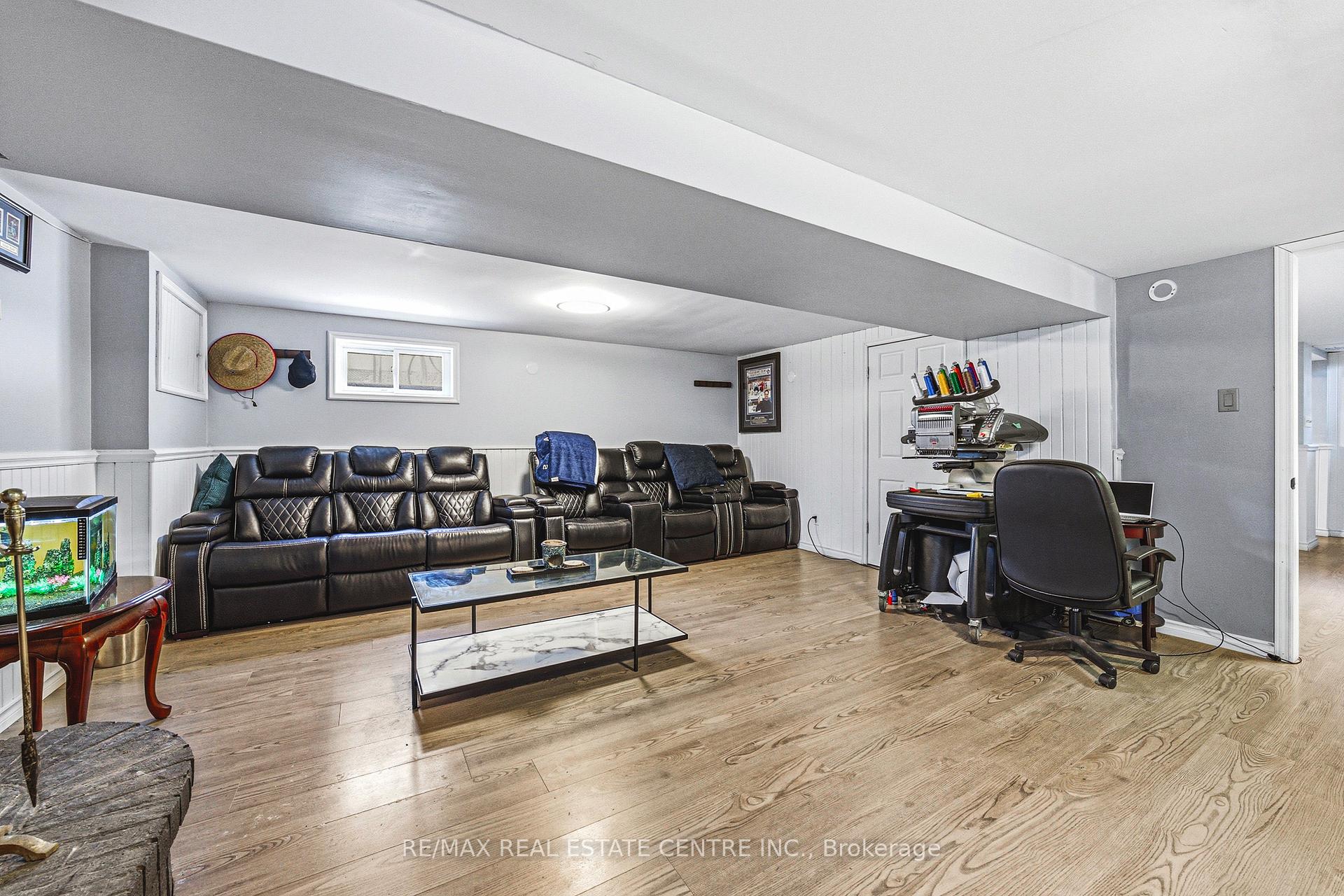 Photo 23 of 1338 Eleanor Avenue, Cambridge, Lang's Farm — HOMEH