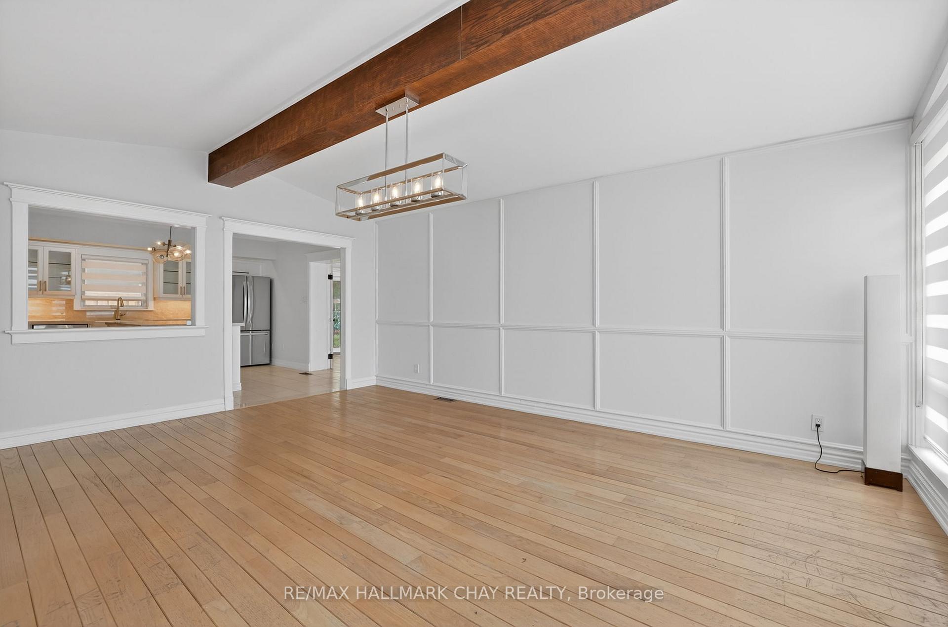 Photo 12 of Unit Upper, 80 Beaumonde Heights Drive, Etobicoke, Thistletown-Beaumonde Heights — HOMEH