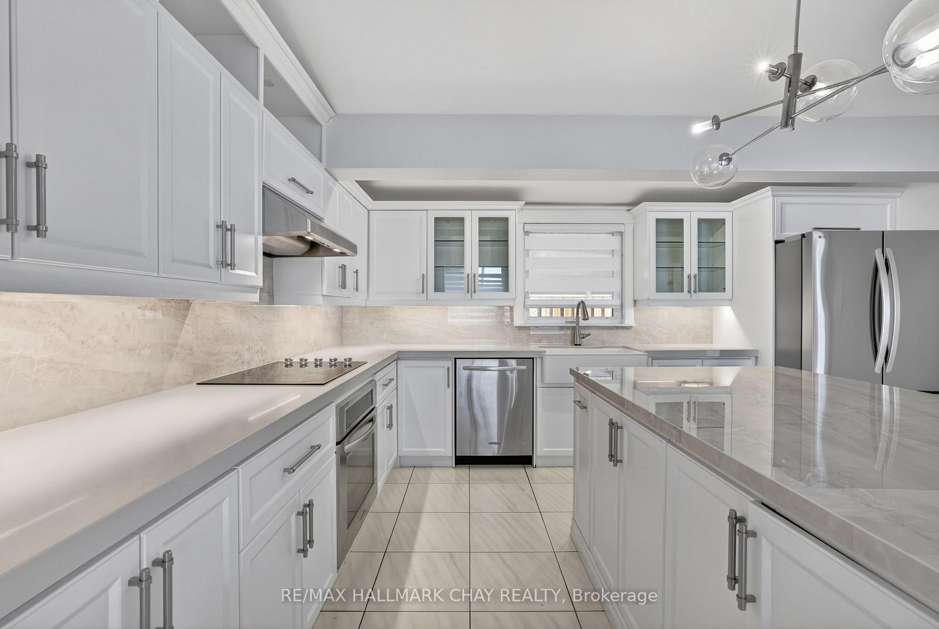 Photo 15 of Unit Upper, 80 Beaumonde Heights Drive, Etobicoke, Thistletown-Beaumonde Heights — HOMEH