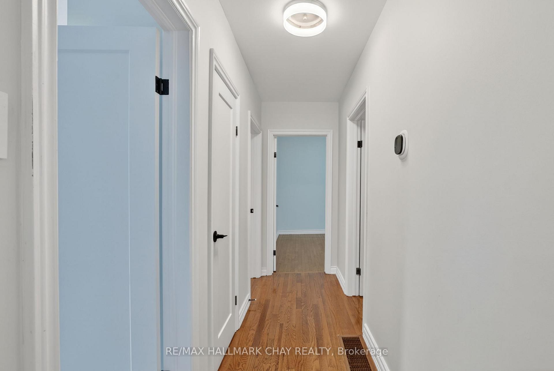 Photo 22 of Unit Upper, 80 Beaumonde Heights Drive, Etobicoke, Thistletown-Beaumonde Heights — HOMEH