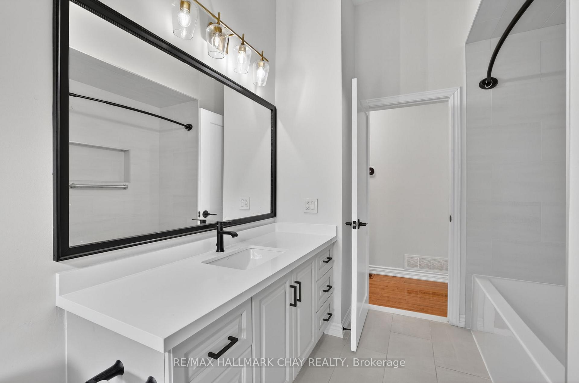 Photo 30 of Unit Upper, 80 Beaumonde Heights Drive, Etobicoke, Thistletown-Beaumonde Heights — HOMEH