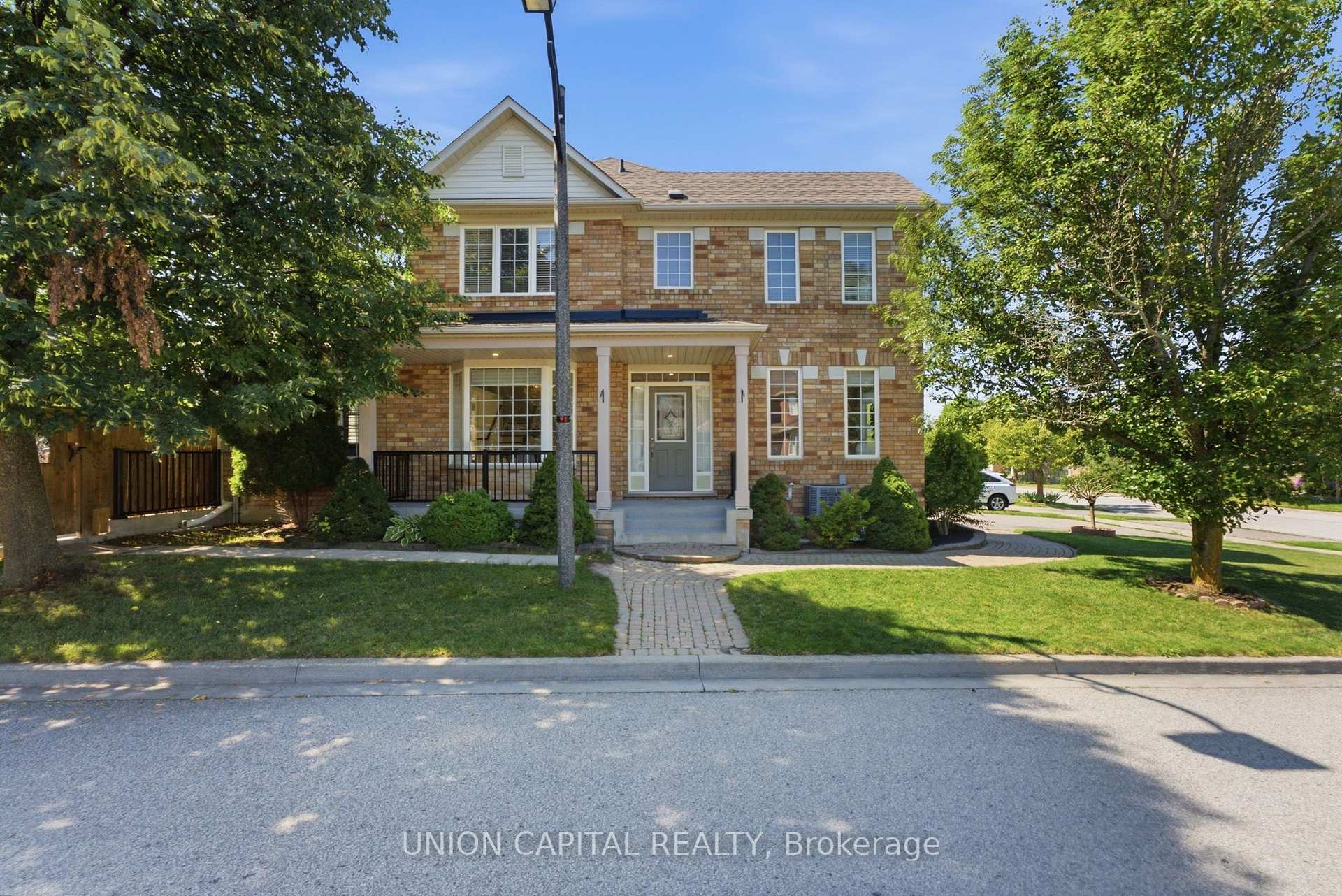 Photo 2 of 33 Eakin Mill Road, Markham, Wismer — HOMEH