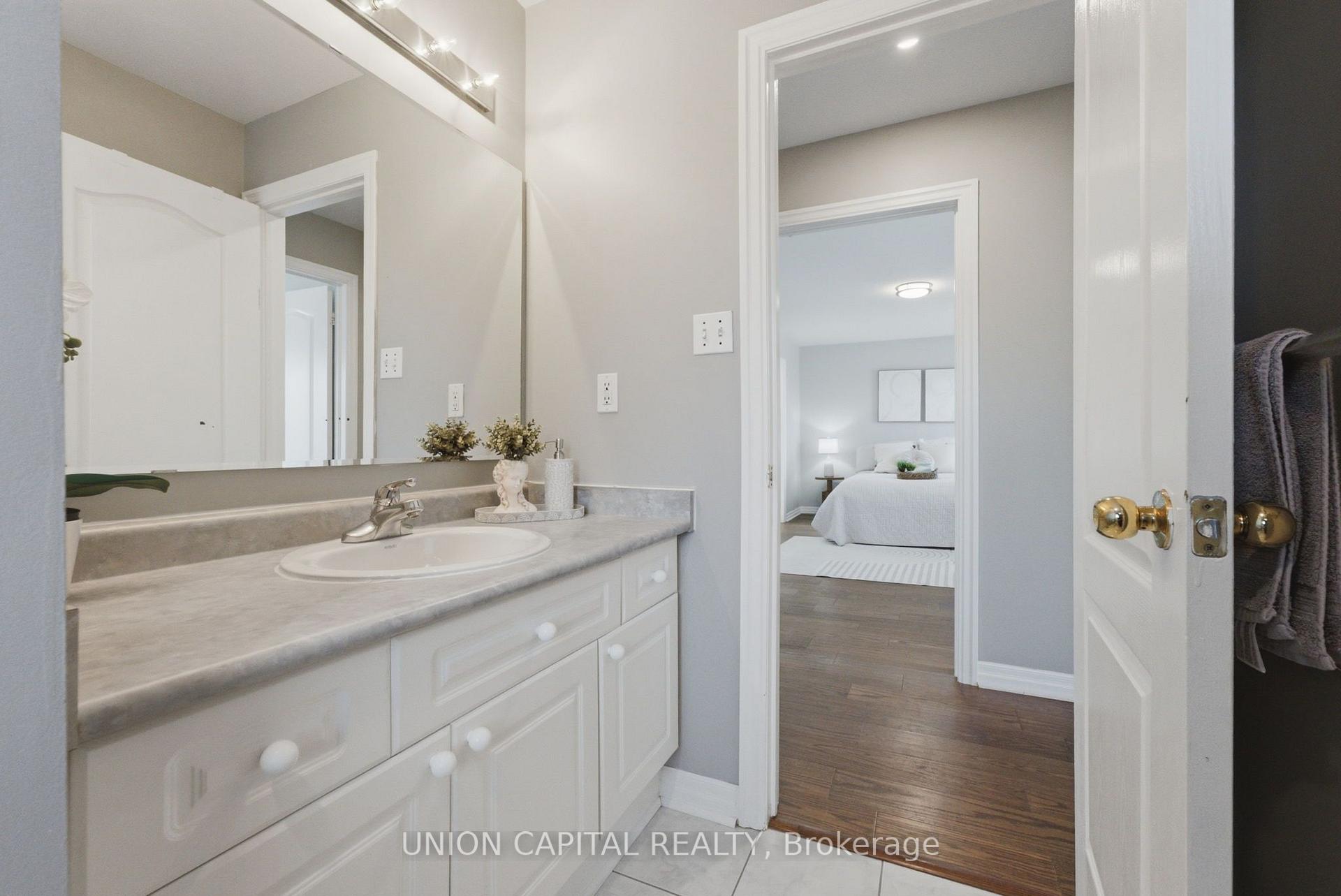 Photo 32 of 33 Eakin Mill Road, Markham, Wismer — HOMEH