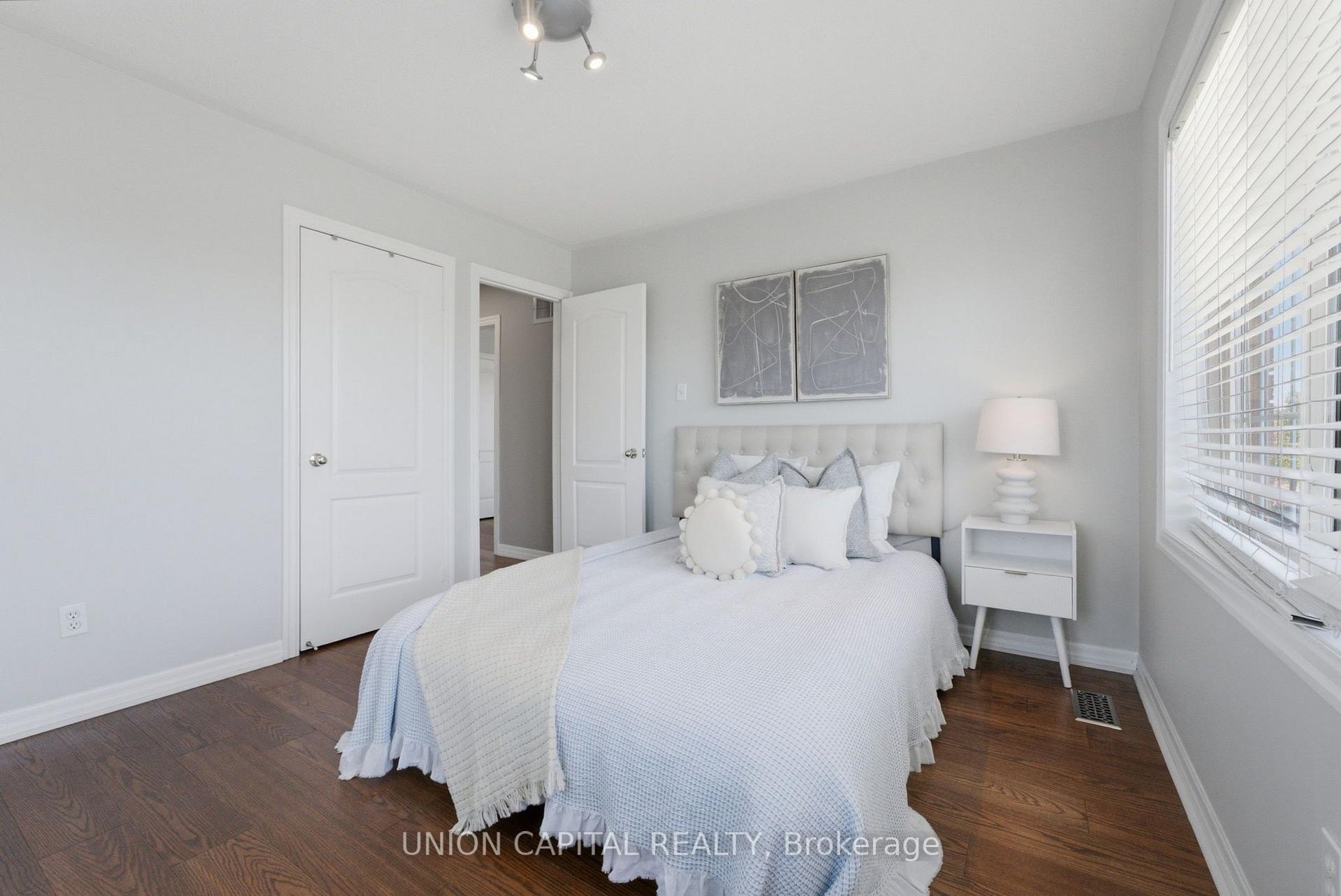 Photo 34 of 33 Eakin Mill Road, Markham, Wismer — HOMEH