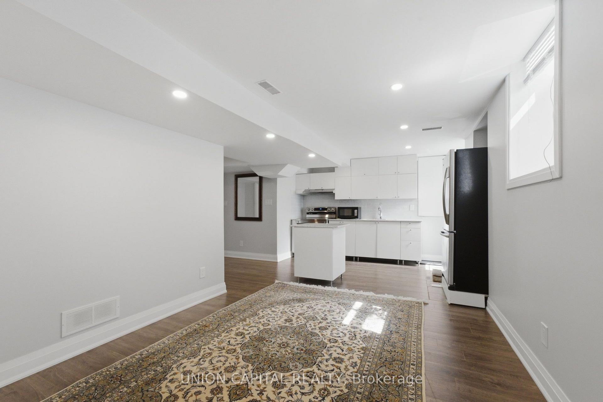 Photo 39 of 33 Eakin Mill Road, Markham, Wismer — HOMEH