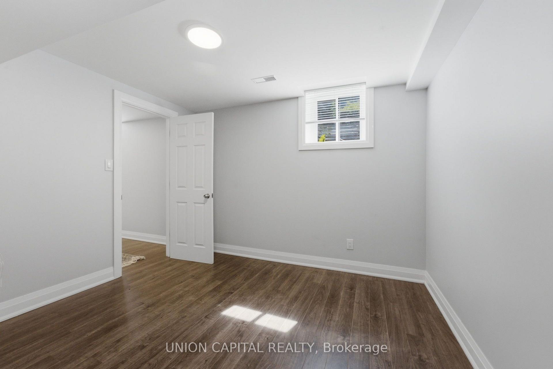 Photo 41 of 33 Eakin Mill Road, Markham, Wismer — HOMEH