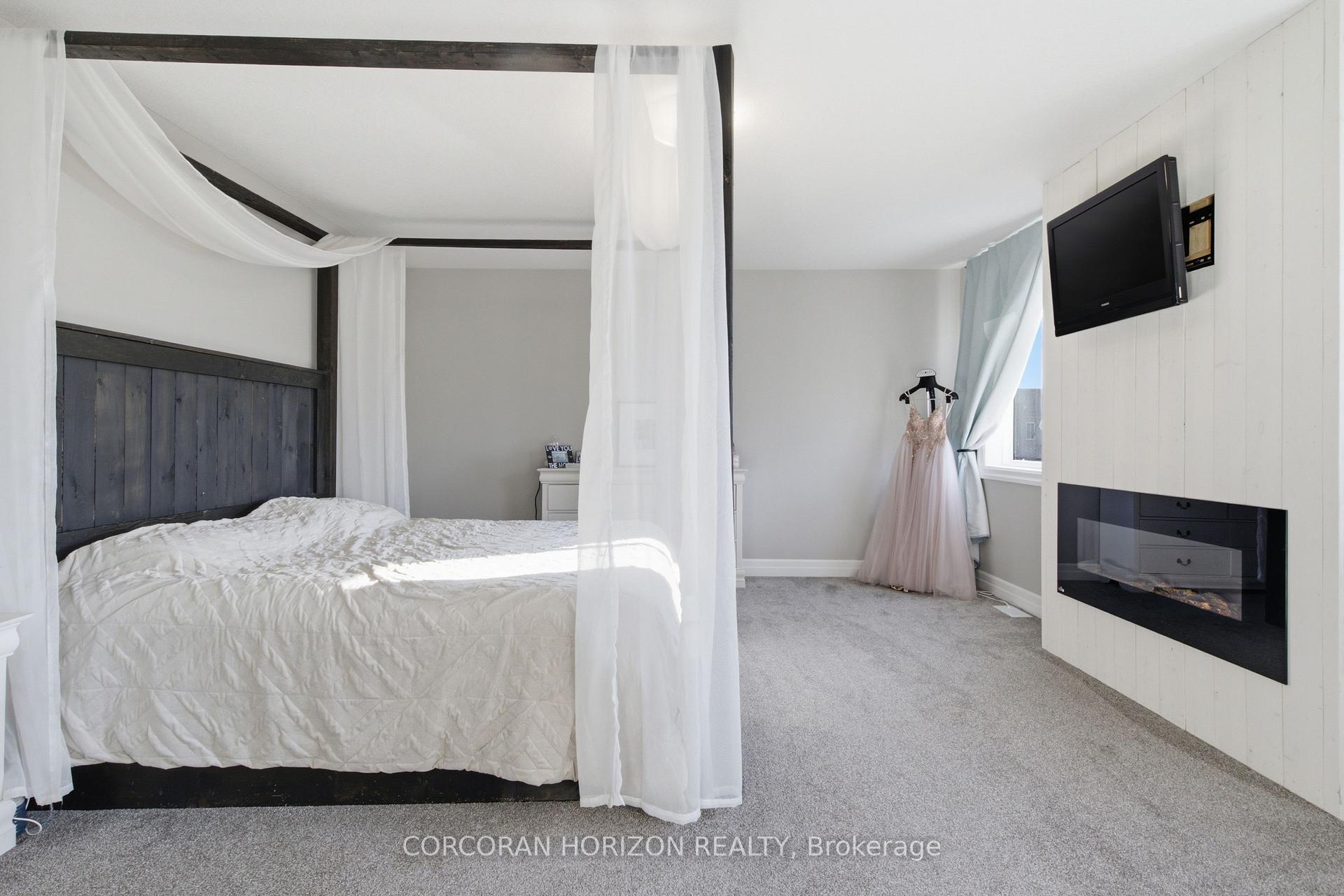 Photo 19 of 275 Bradshaw Drive, Stratford — HOMEH