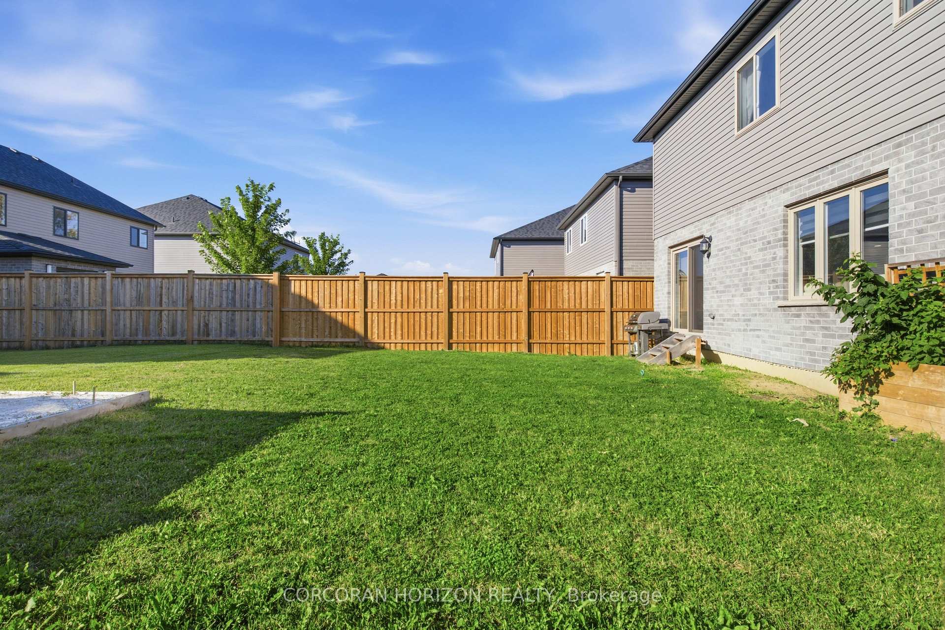 Photo 30 of 275 Bradshaw Drive, Stratford — HOMEH