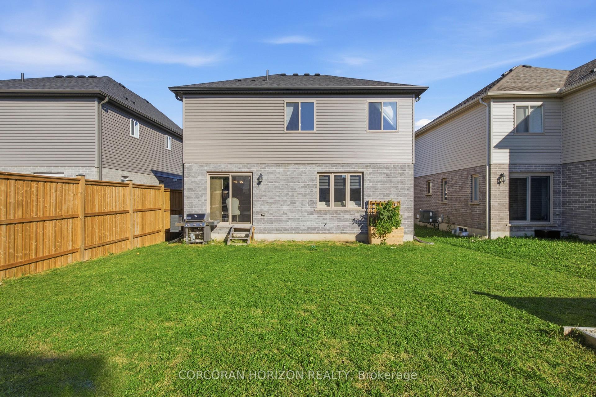 Photo 32 of 275 Bradshaw Drive, Stratford — HOMEH