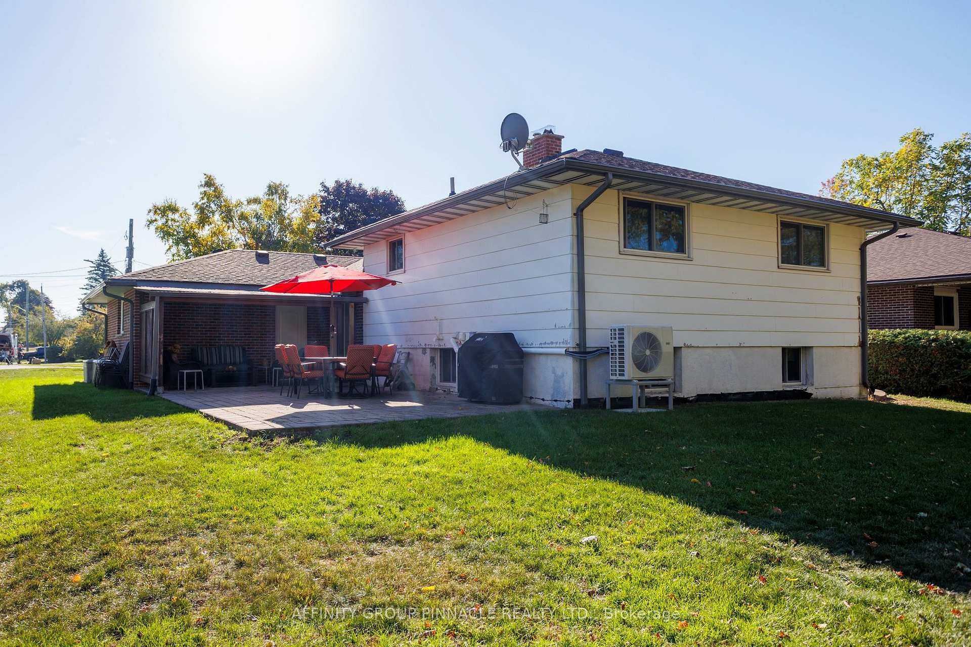 Photo 40 of 364 Riverdale Road, Brock, Beaverton — HOMEH