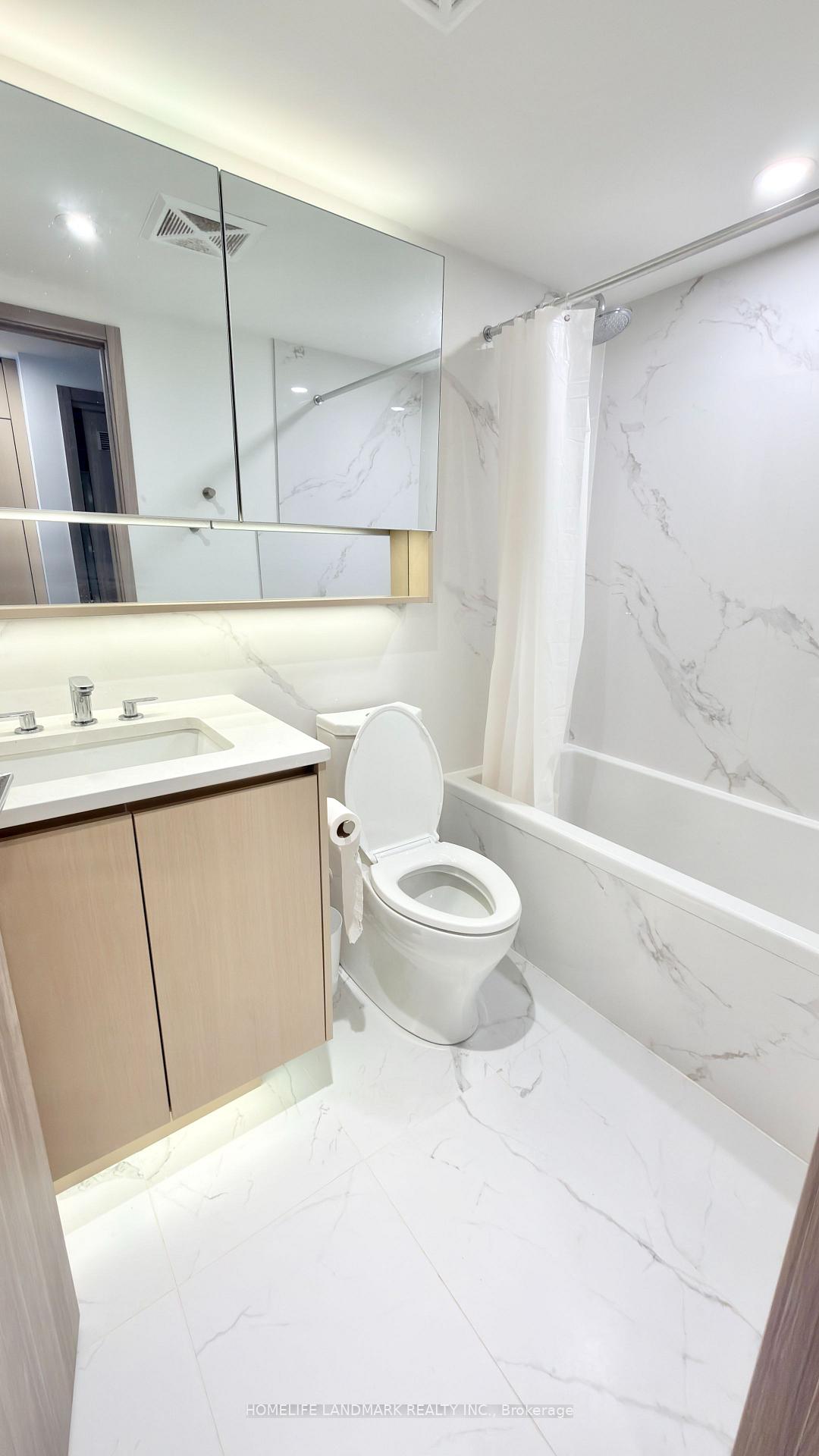 Photo 6 of Unit 3205, 38 Widmer Street, Toronto, Waterfront Communities — HOMEH