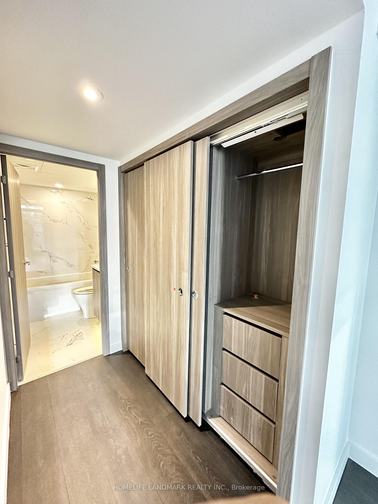 Photo 8 of Unit 3205, 38 Widmer Street, Toronto, Waterfront Communities — HOMEH